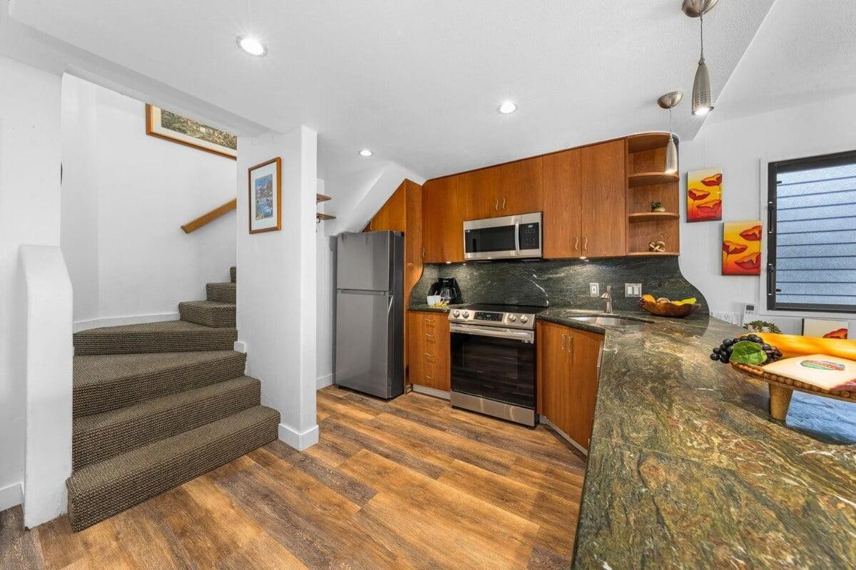 Kahana Sunset C1 · KSun C1 Gorgeous Ocean Views Family Vacation