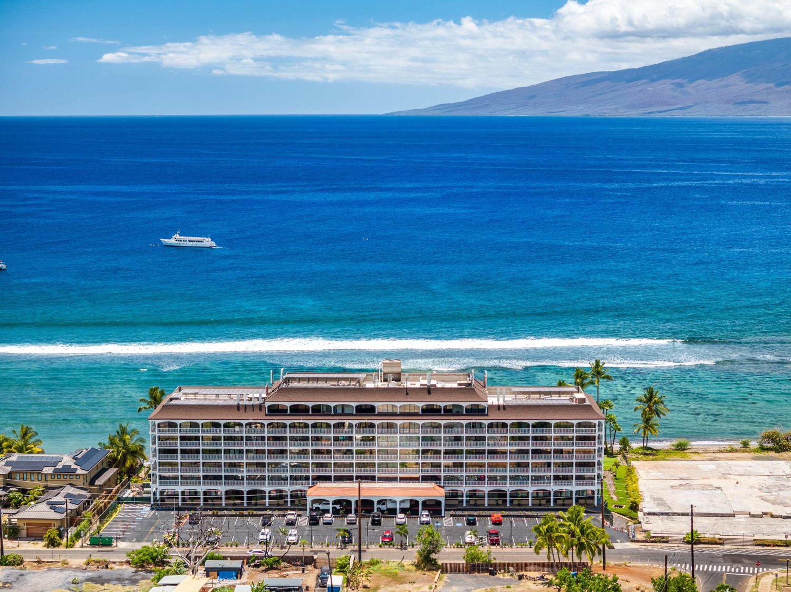 Lahaina Shores 428 · LS 428 Dream Vacation Studio by the Beach a