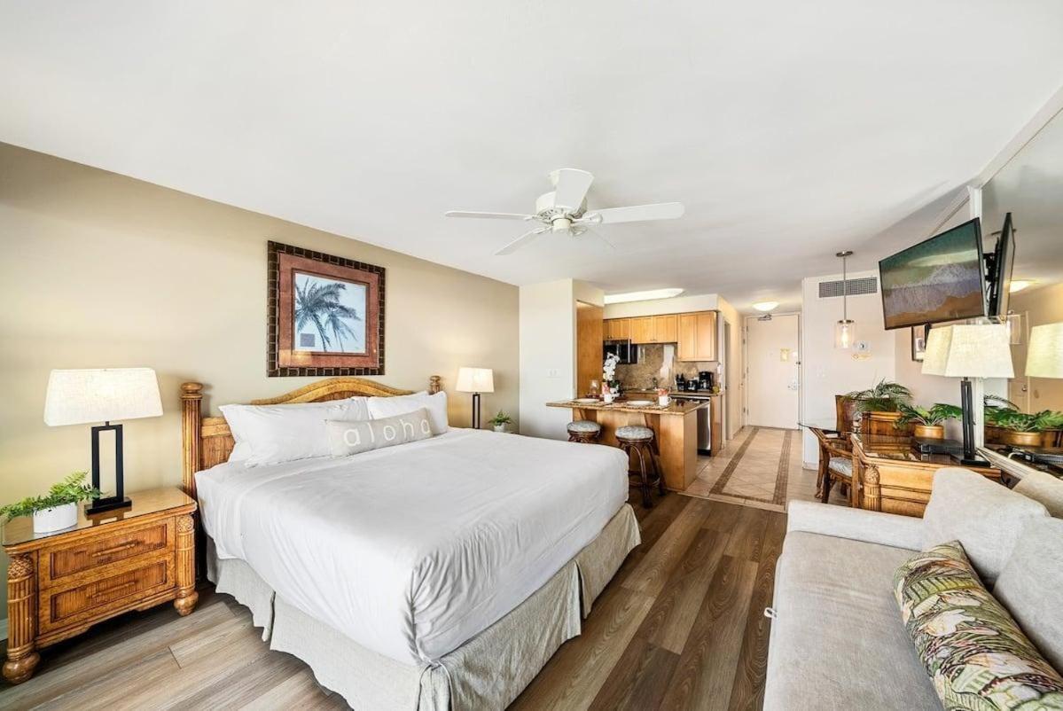 Lahaina Shores 507 · LS 507 West Maui Studio with Stunning Ocean
