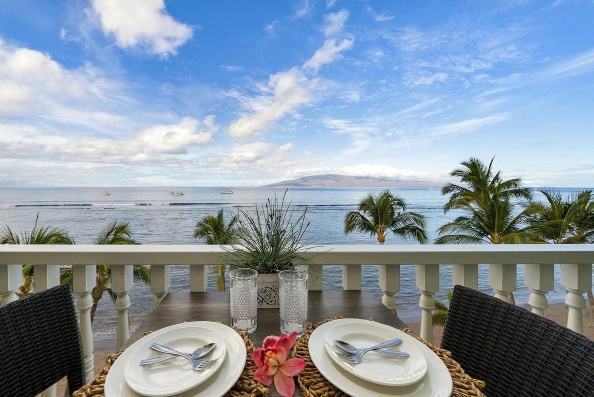 Lahaina Shores 607 · LS 607 Beachfront Remodeled Studio Stunnin