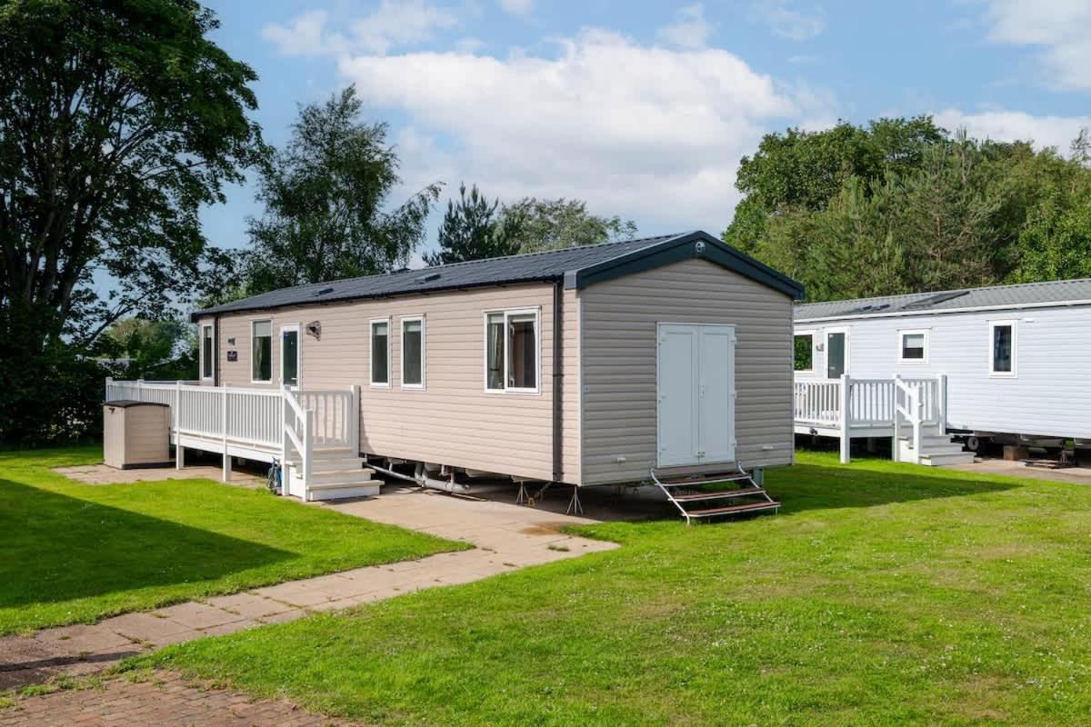 3 Bedroom Luxury Caravan