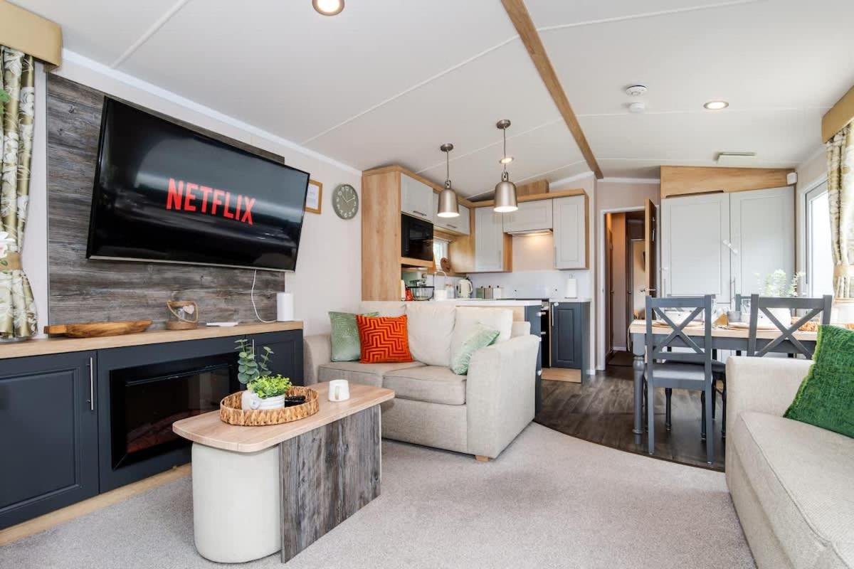 3 Bedroom Luxury Caravan