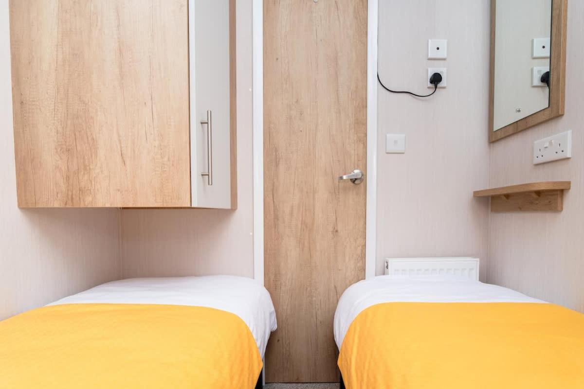 3 Bedroom Luxury Caravan