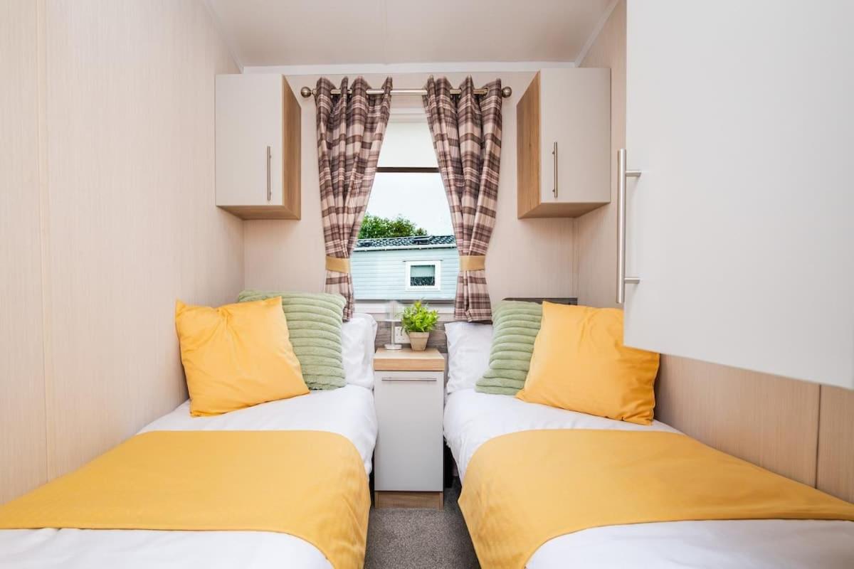3 Bedroom Luxury Caravan