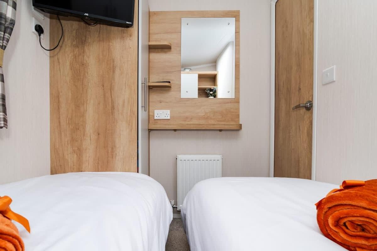 3 Bedroom Luxury Caravan