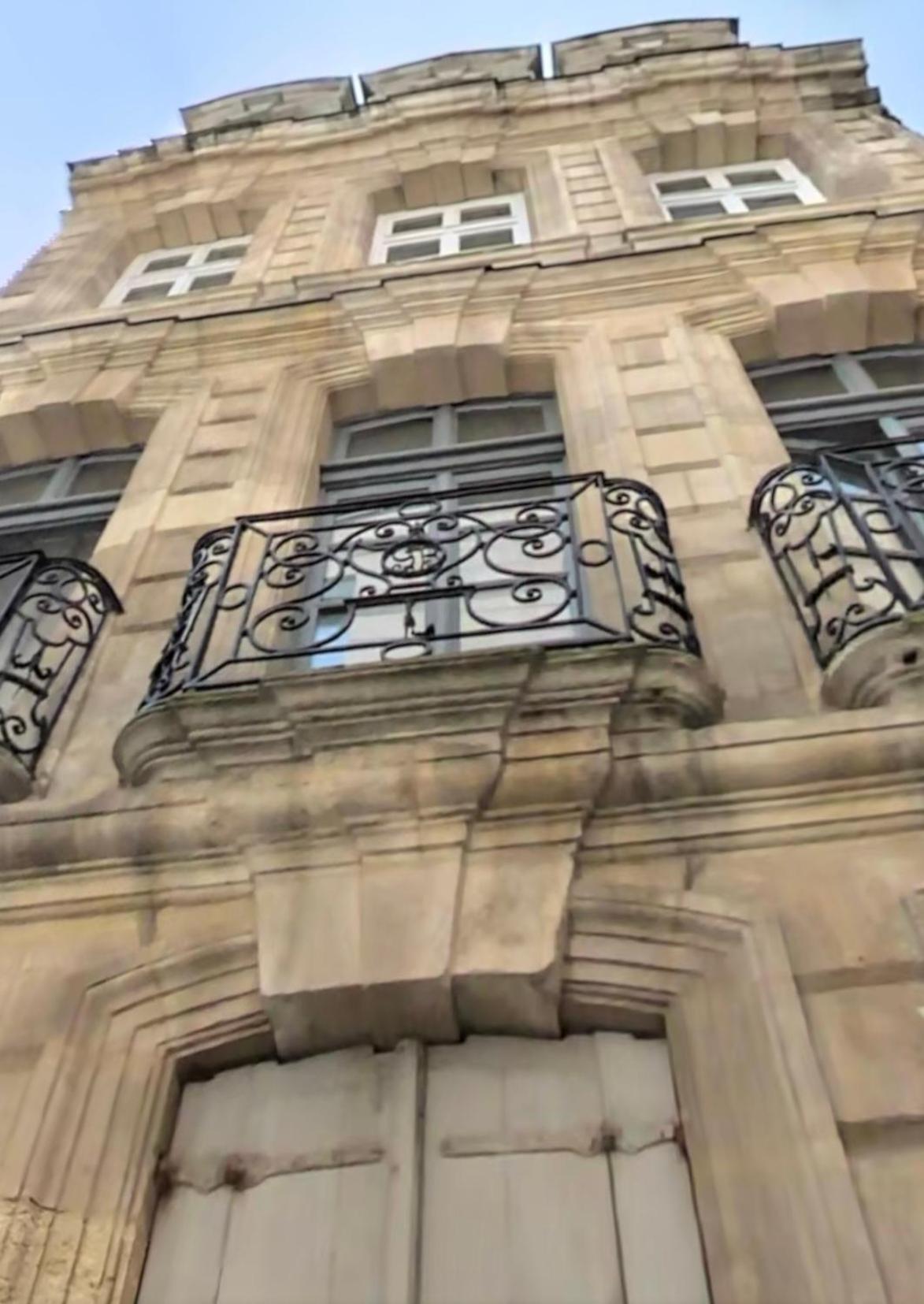 L'ARCADE SECRETE Appartement climatisé, Jacuzzi, Borne d'arcade Bordeaux centre