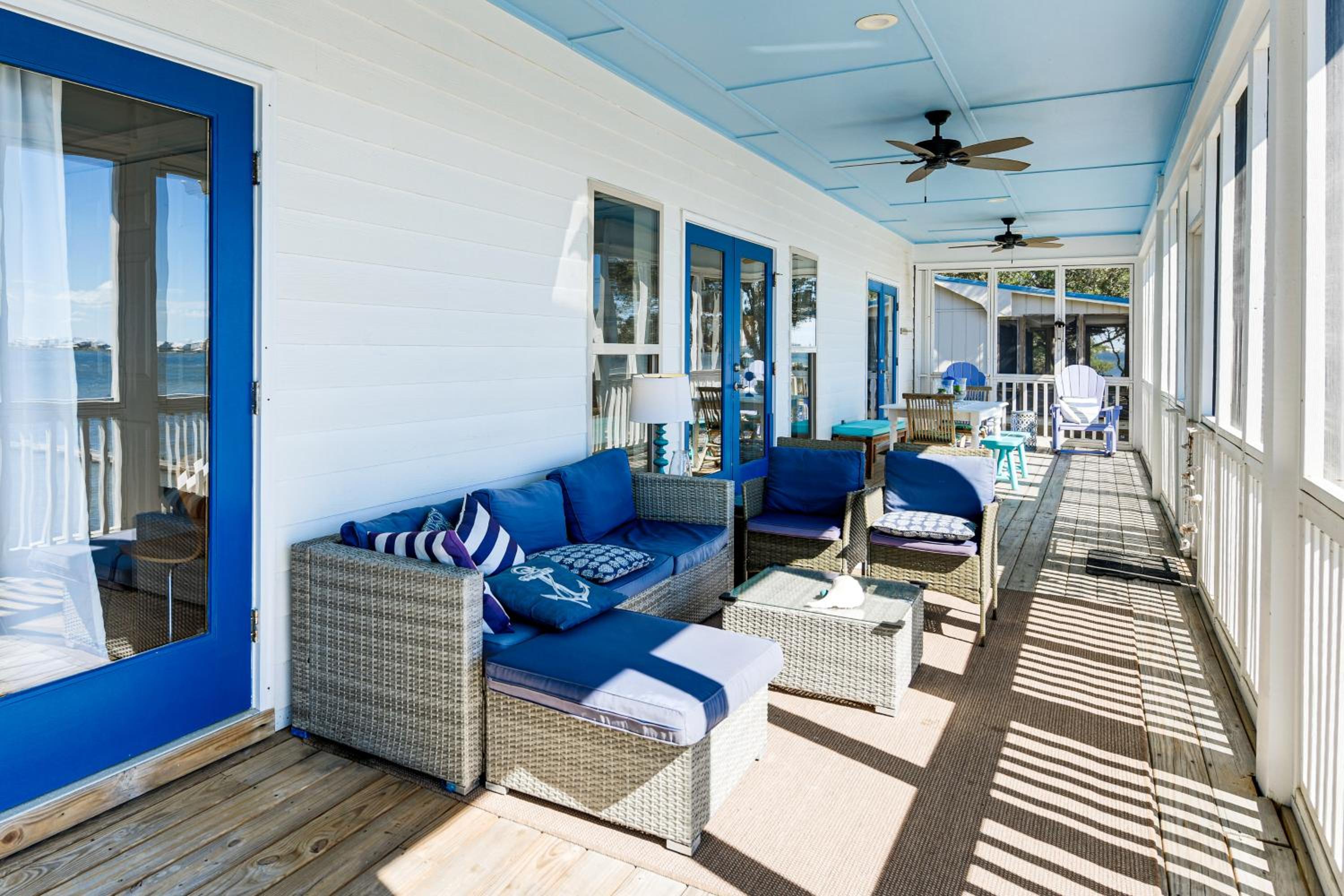 Gulf Shores Gem with Beachfront Patio and Sunset Pier!