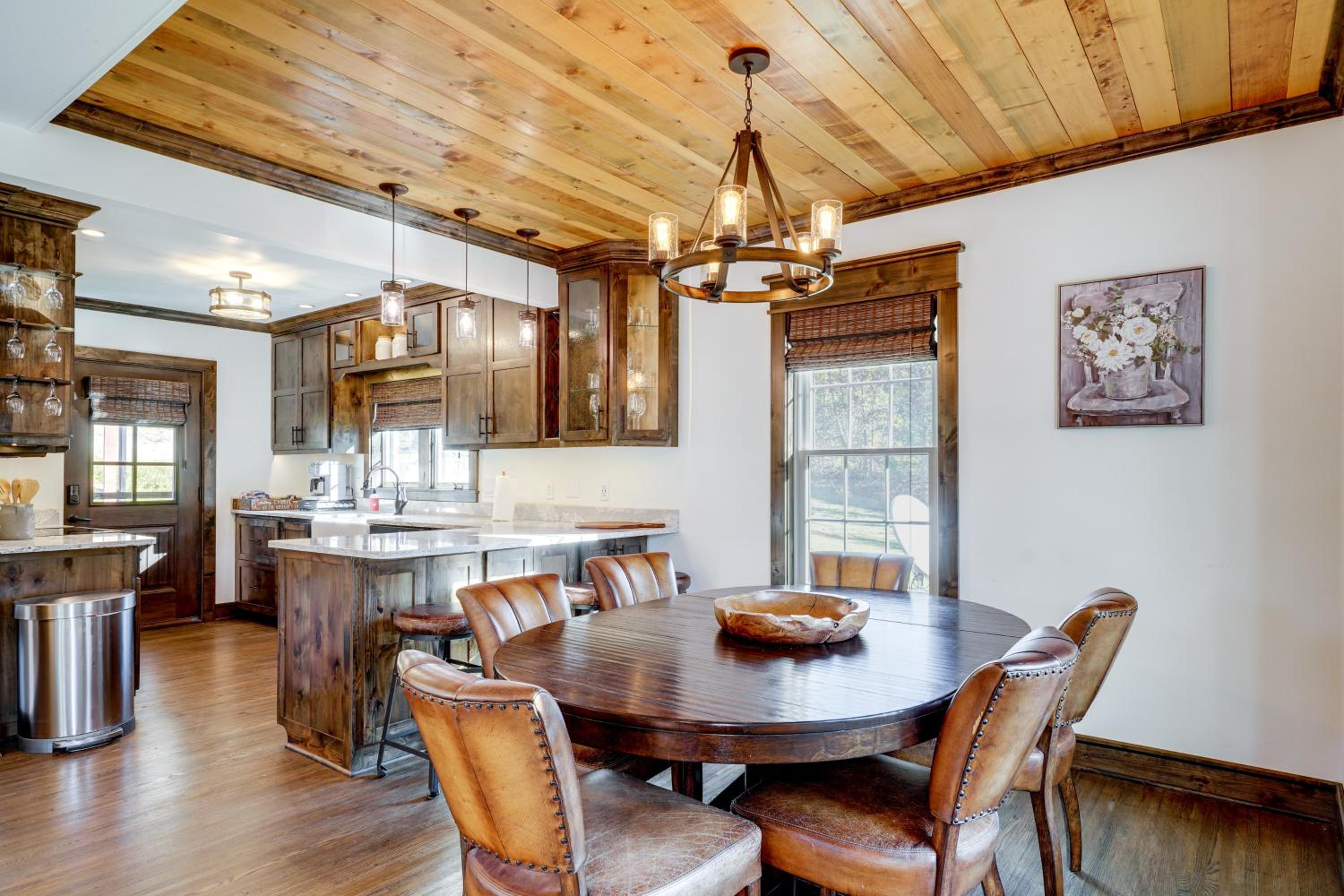 Old Stone Cottage Retreat in the Heart of Missouri