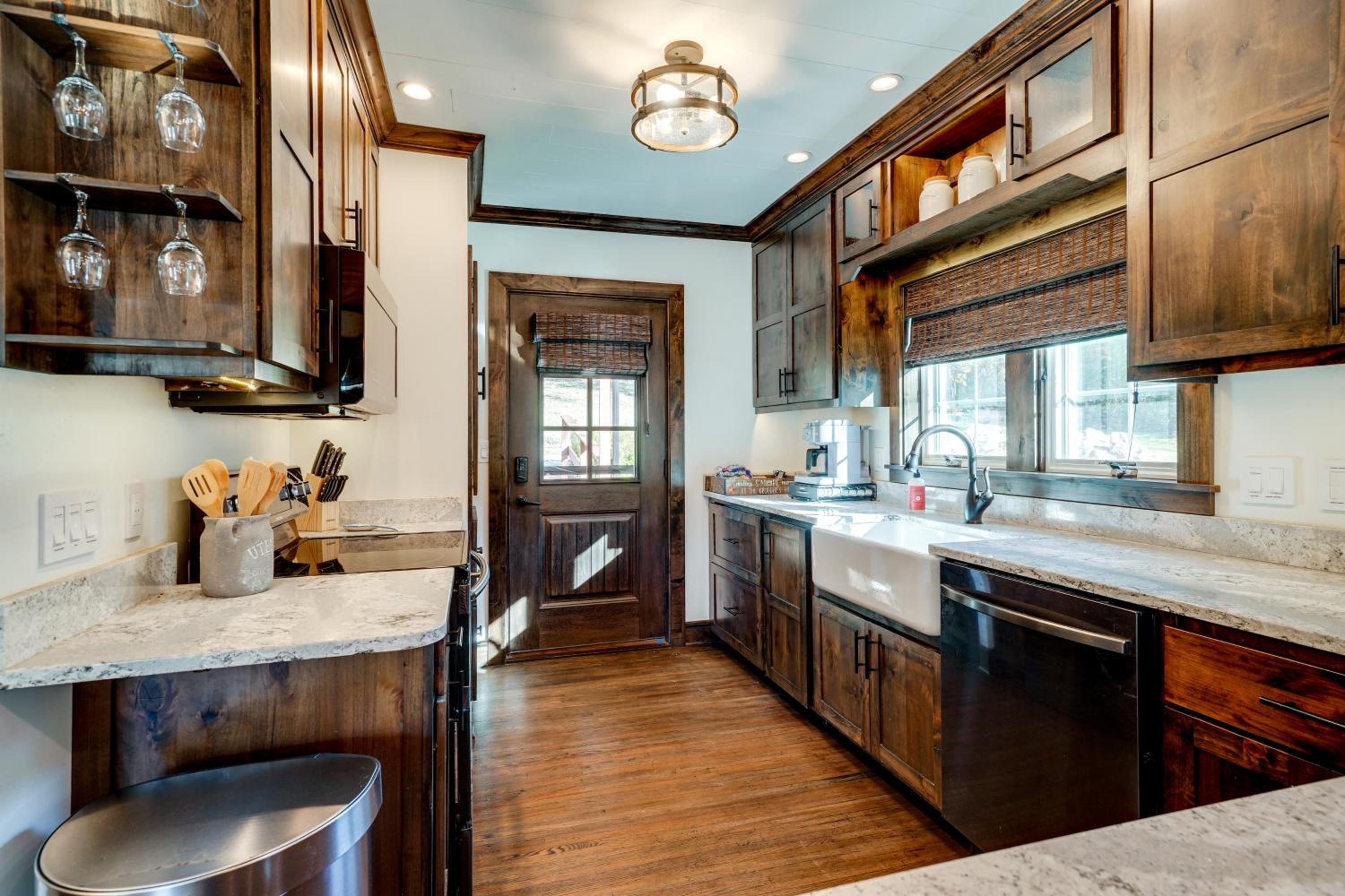 Old Stone Cottage Retreat in the Heart of Missouri