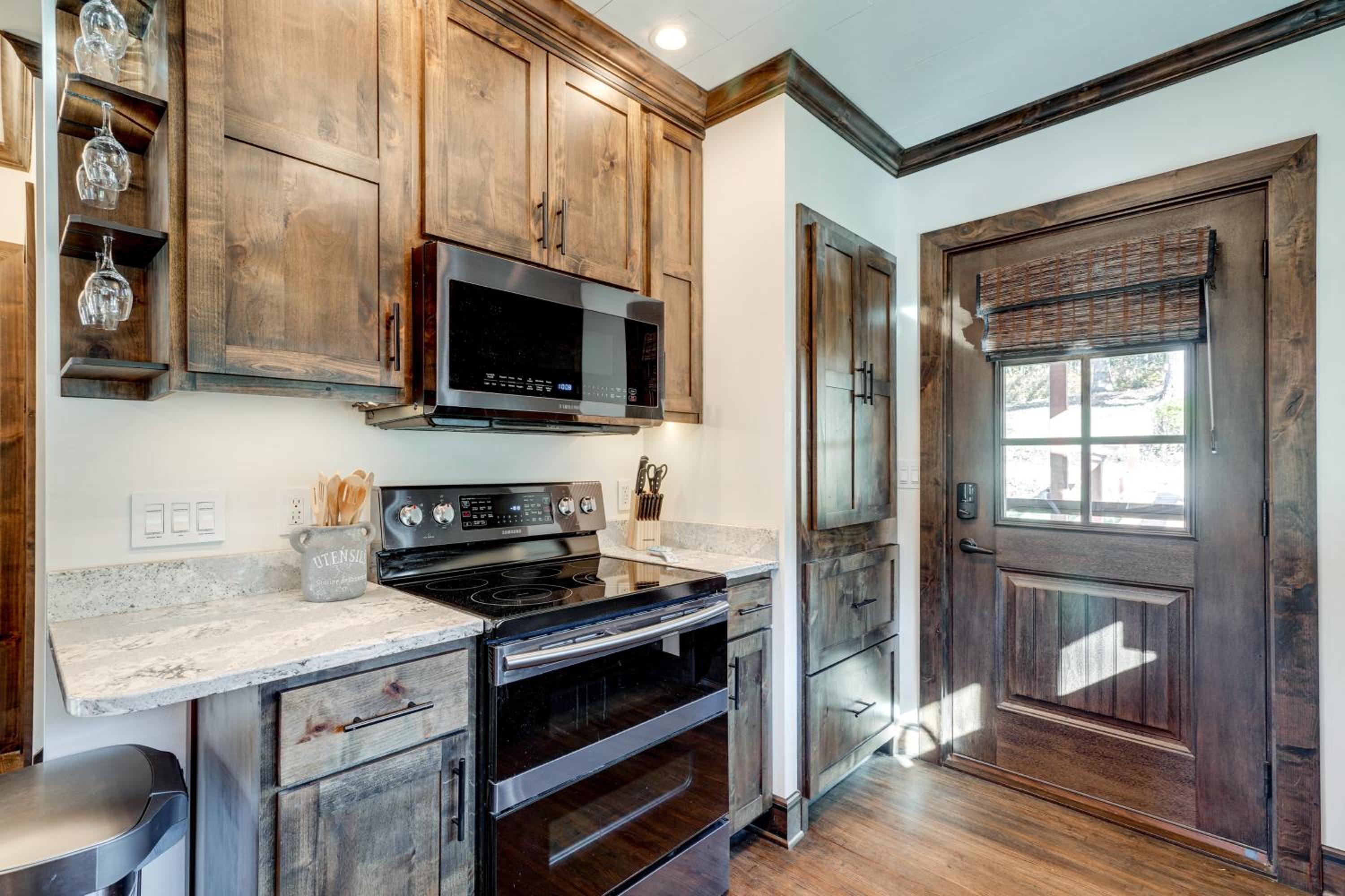 Old Stone Cottage Retreat in the Heart of Missouri
