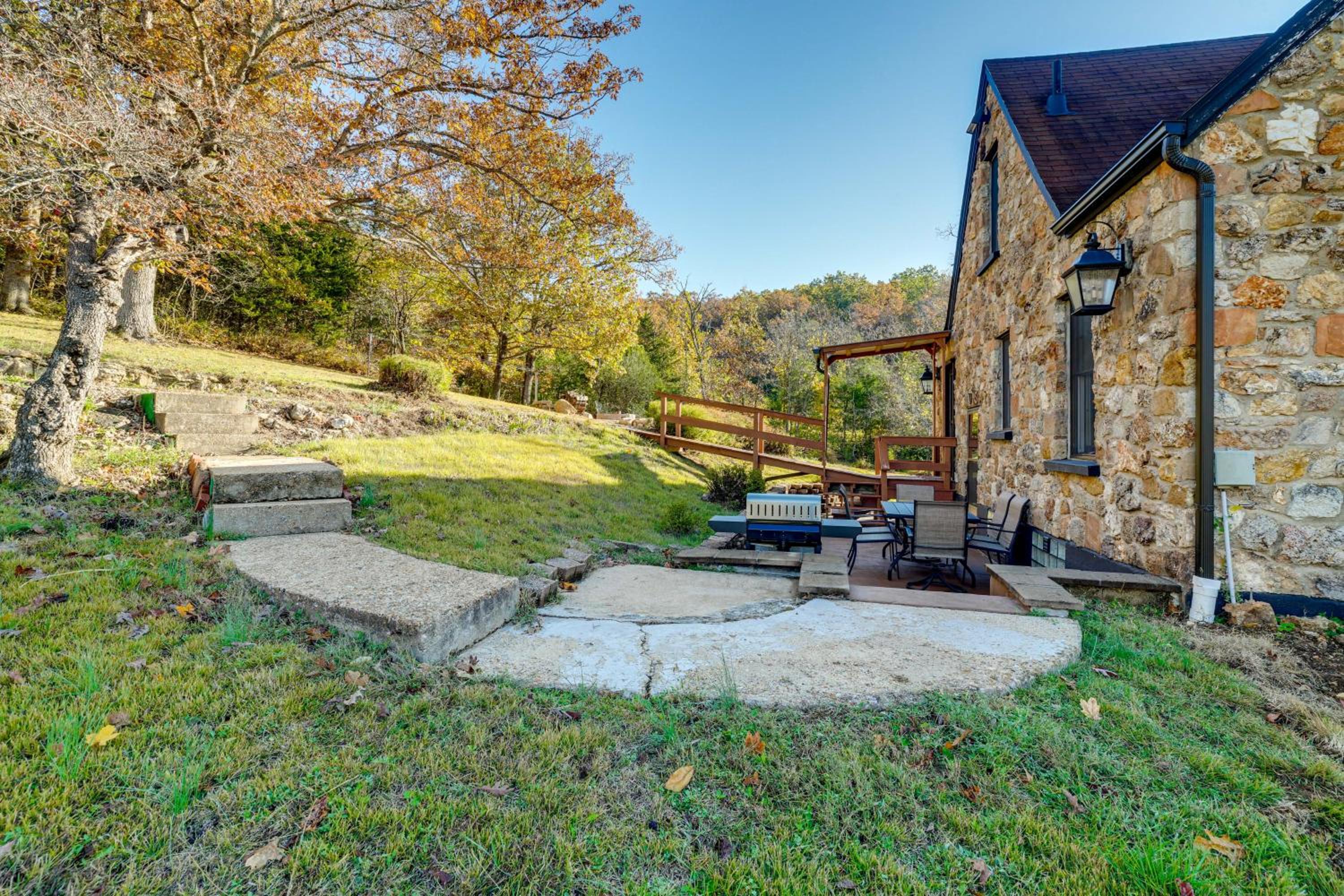 Old Stone Cottage Retreat in the Heart of Missouri