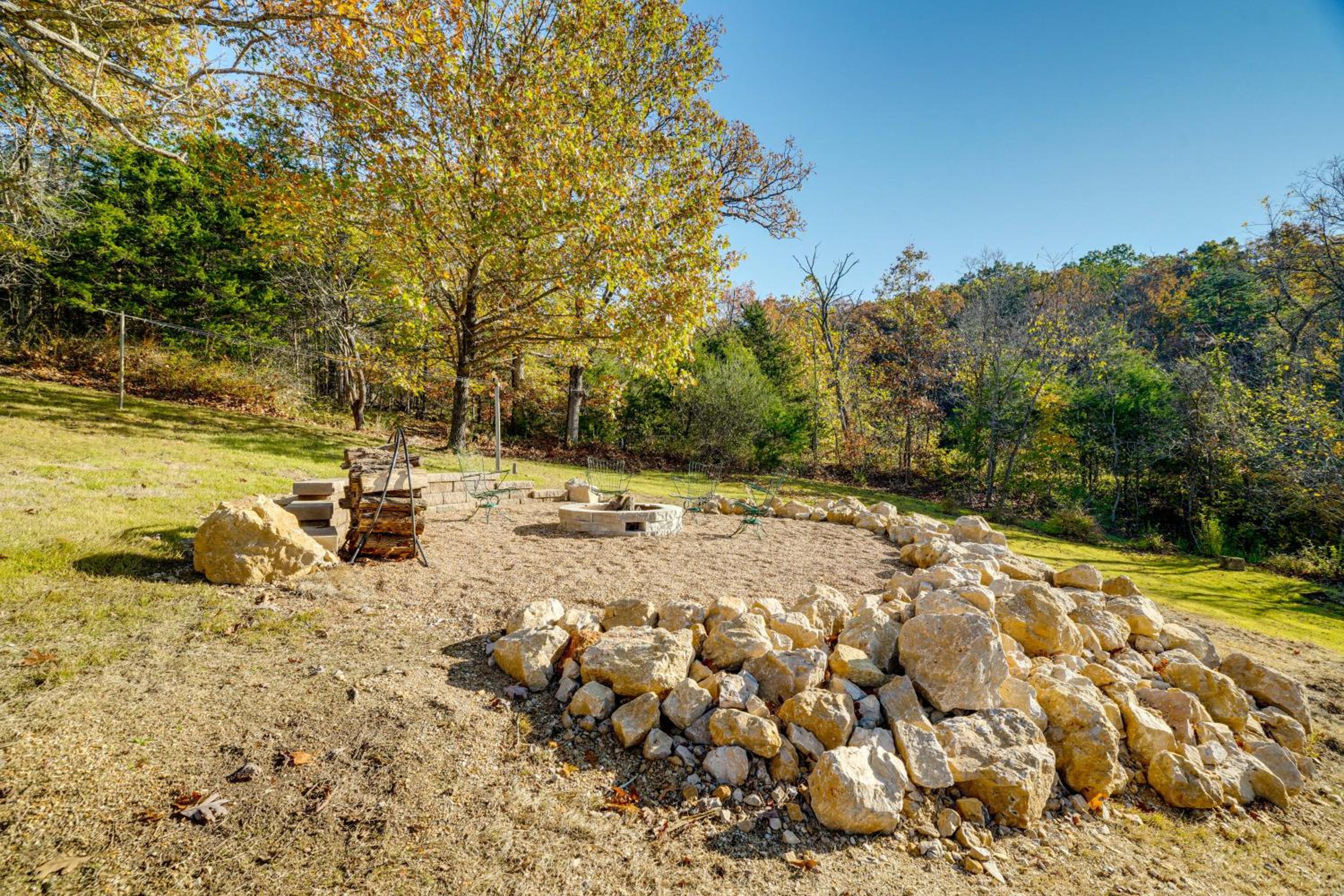Old Stone Cottage Retreat in the Heart of Missouri