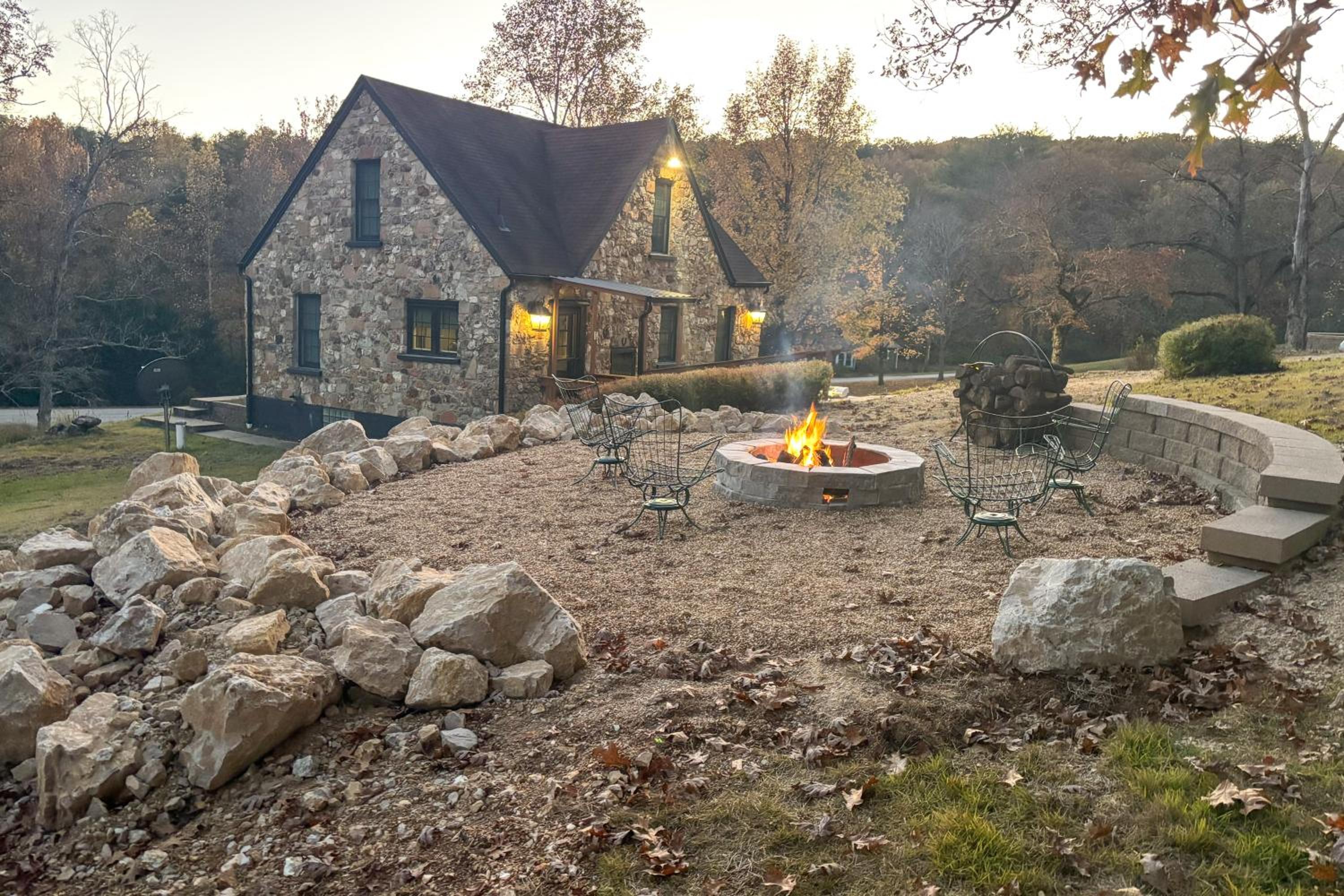 Old Stone Cottage Retreat in the Heart of Missouri