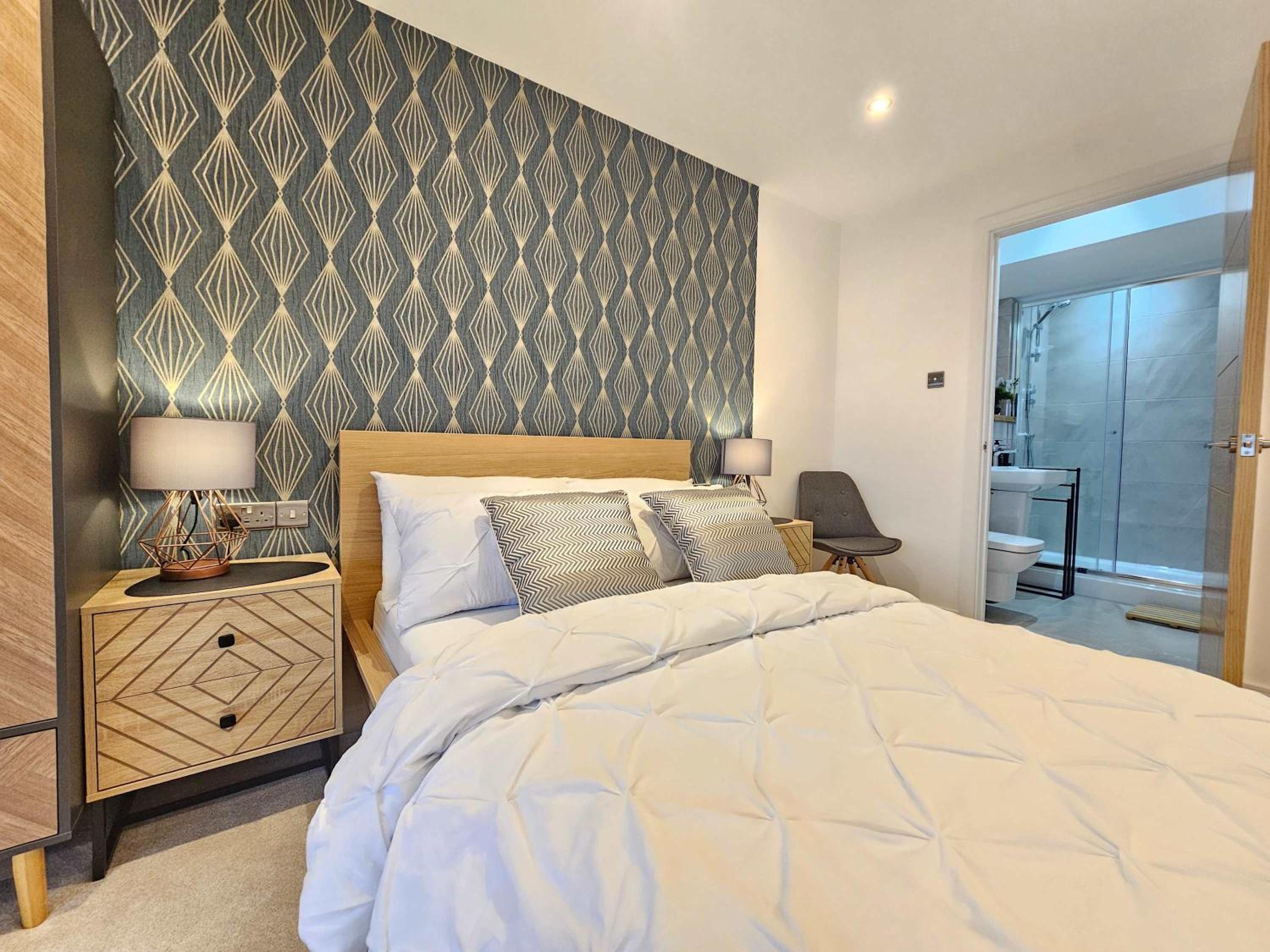Modern Apartment City Center Leeds with Terrace