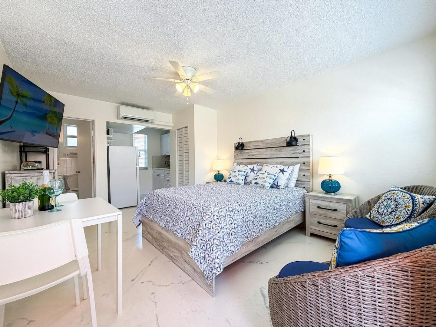 Exclusive studio steps to the beach with pool