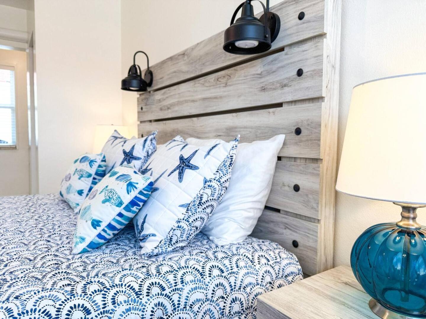 Exclusive studio steps to the beach with pool