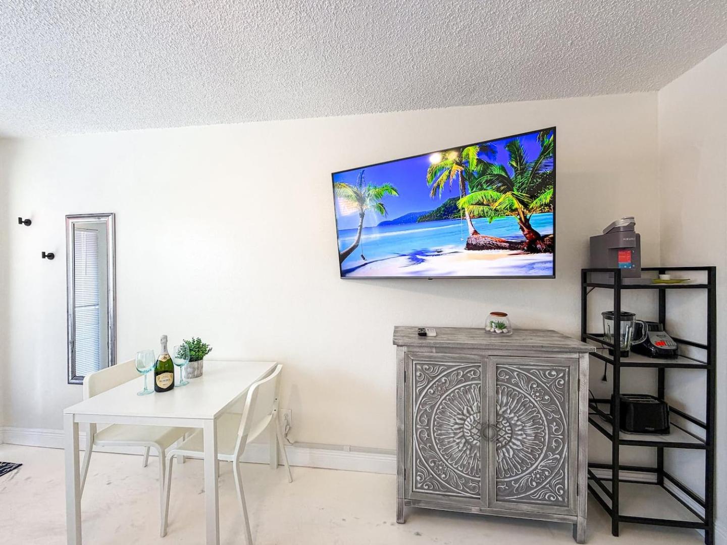 Exclusive studio steps to the beach with pool