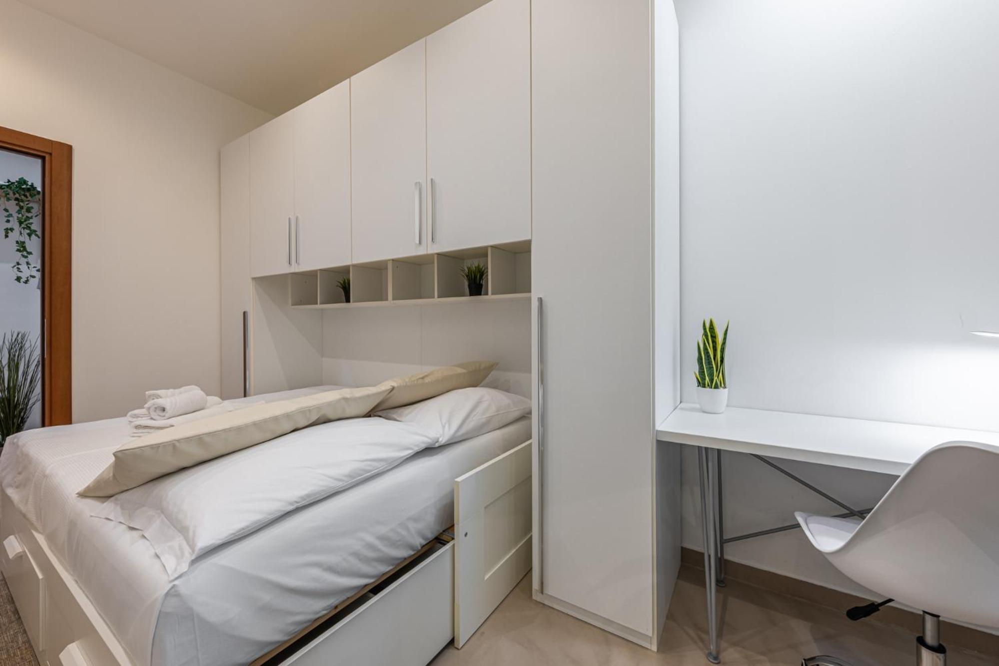 SanSiro75 large 3bdr with private garage near to Fiera and Stadium