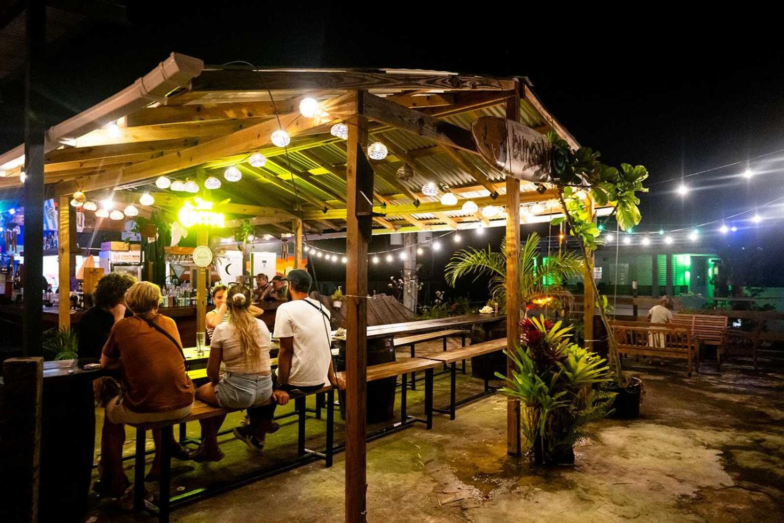 Blü Zen, Ideal Couple’s Stay in Mameyes Rio Grande