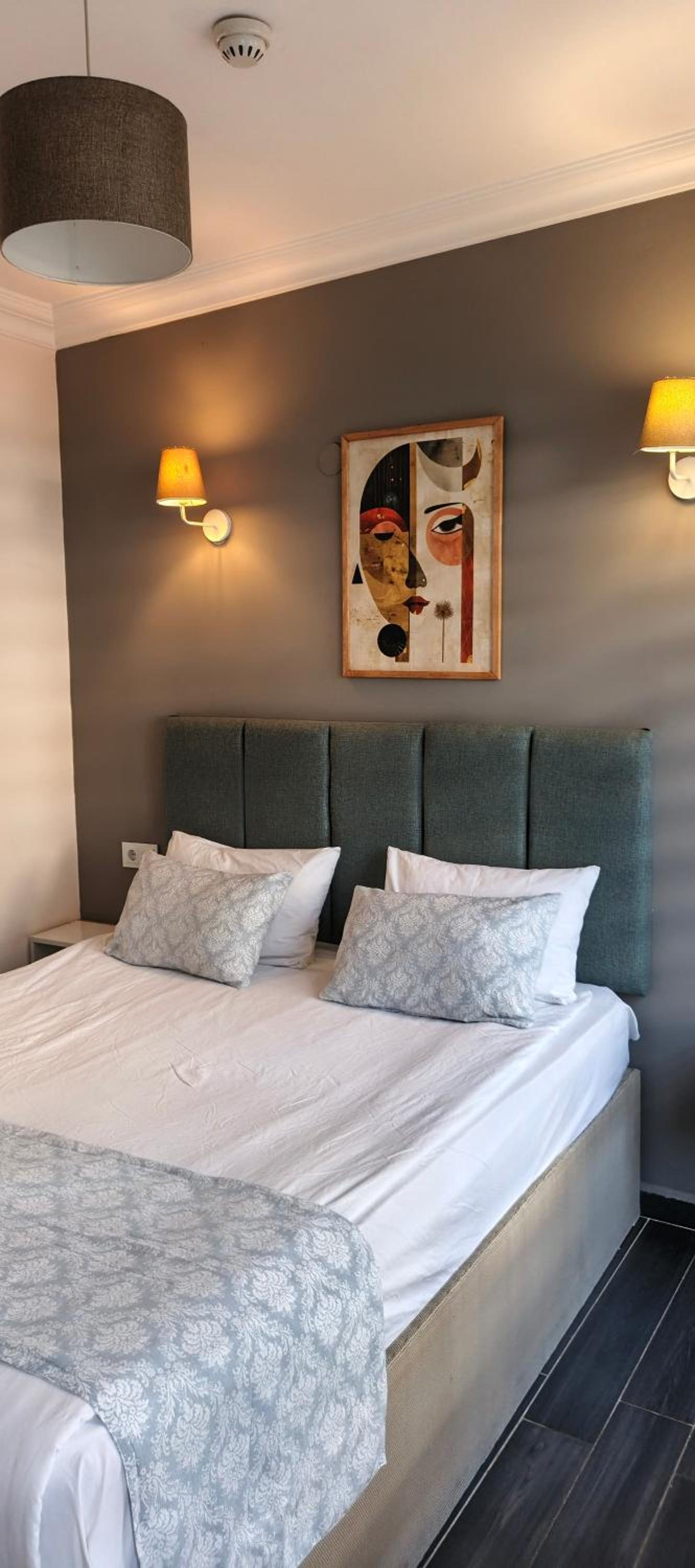 Asmaaltı GUEST HOUSE