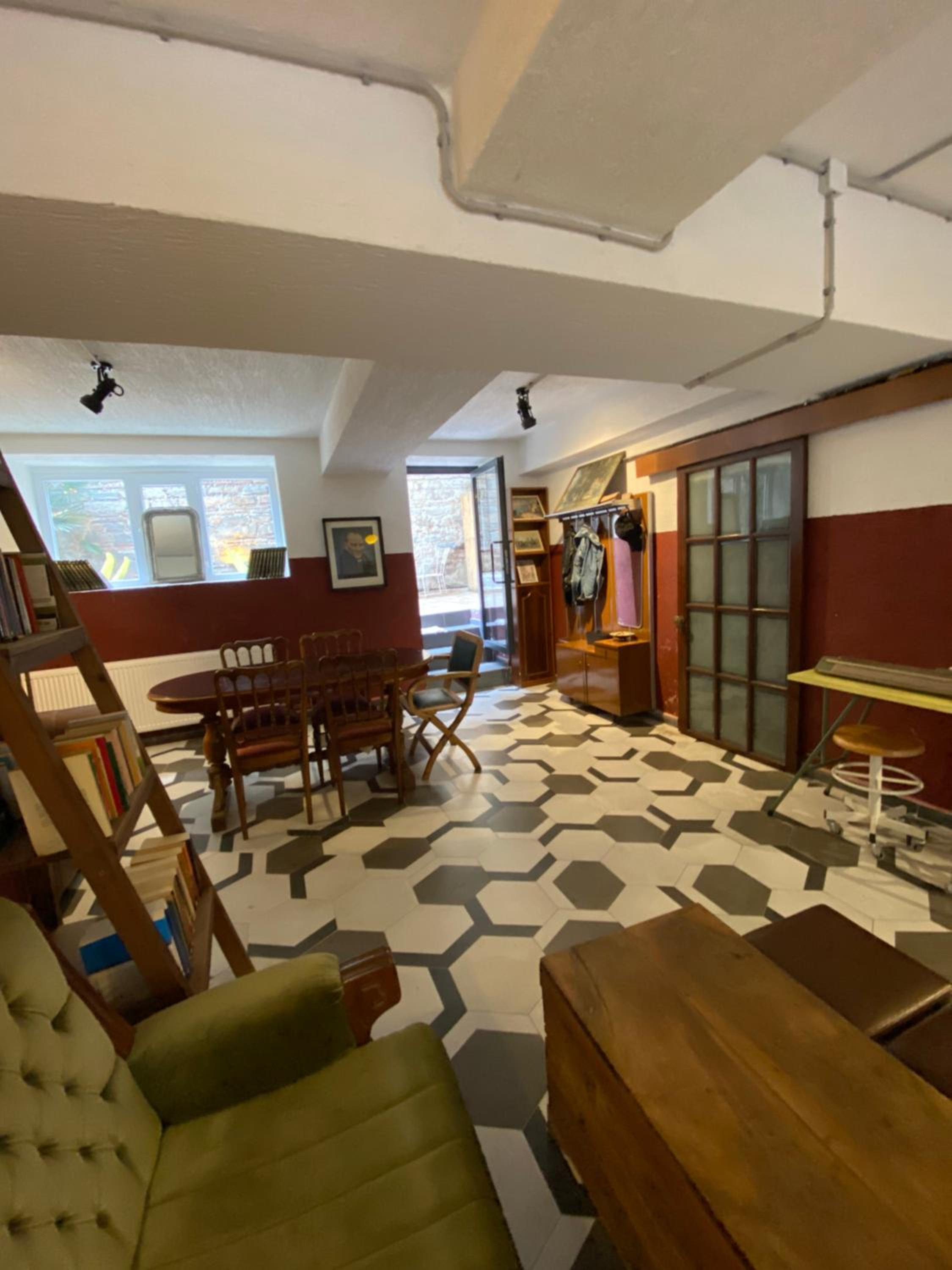Asmaaltı GUEST HOUSE