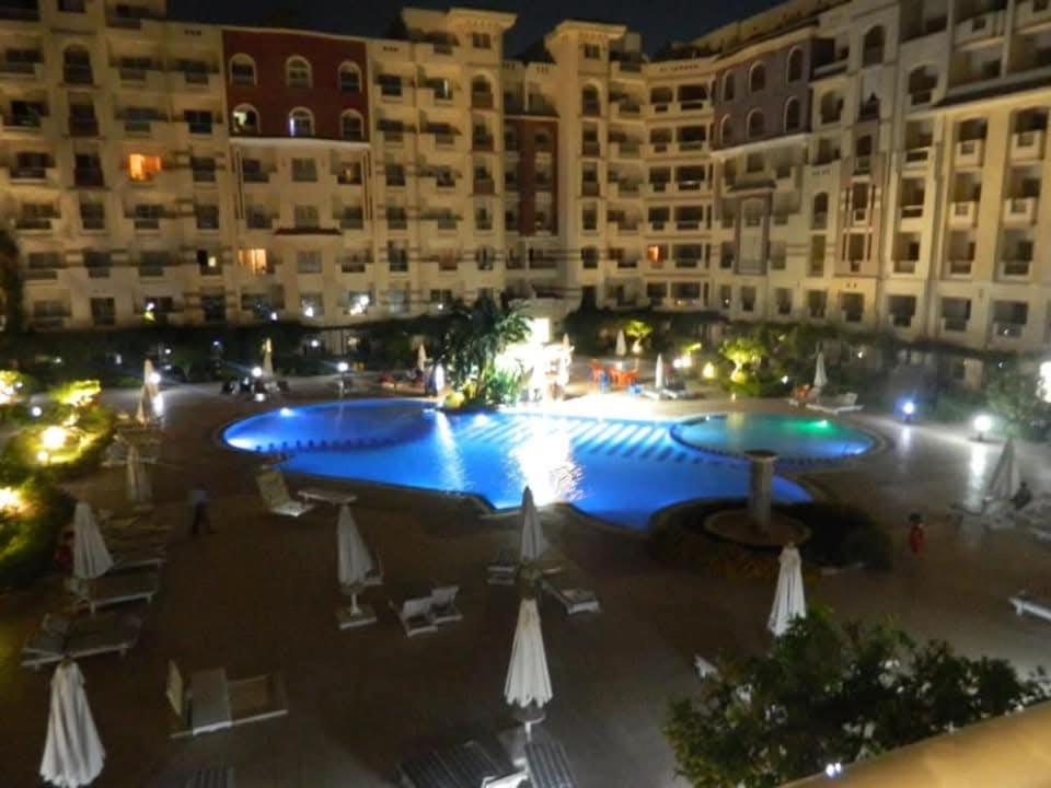 Florenza Khamsin Sea front