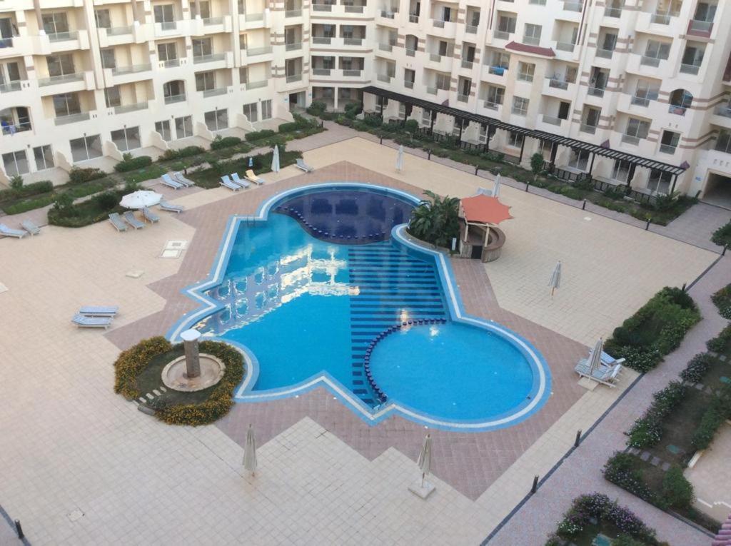 Florenza Khamsin Sea front