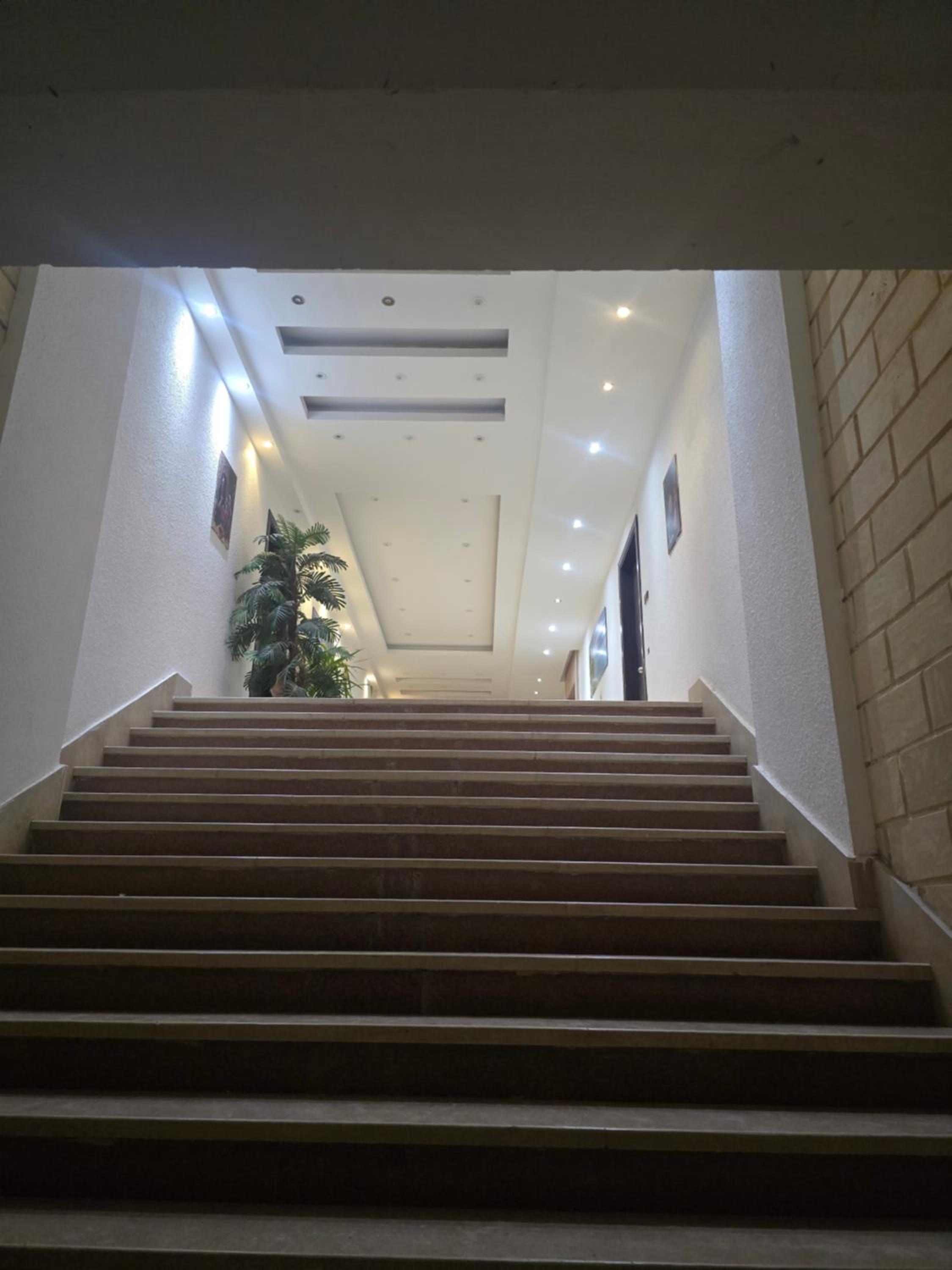 Florenza Khamsin Sea front