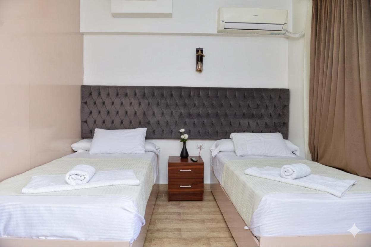 Lorenda hotel