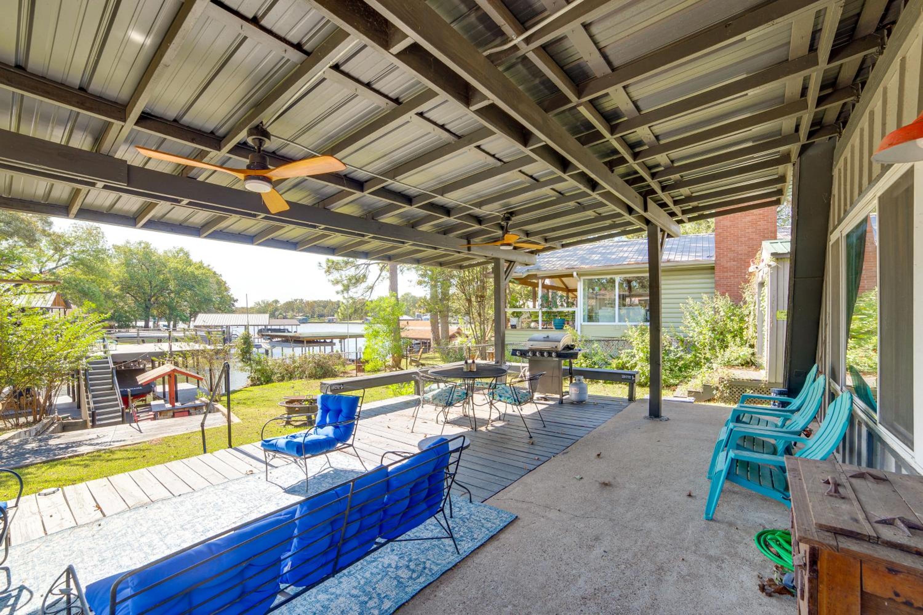 Private Dock and Outdoor Bar! Lakefront Tool A-Frame