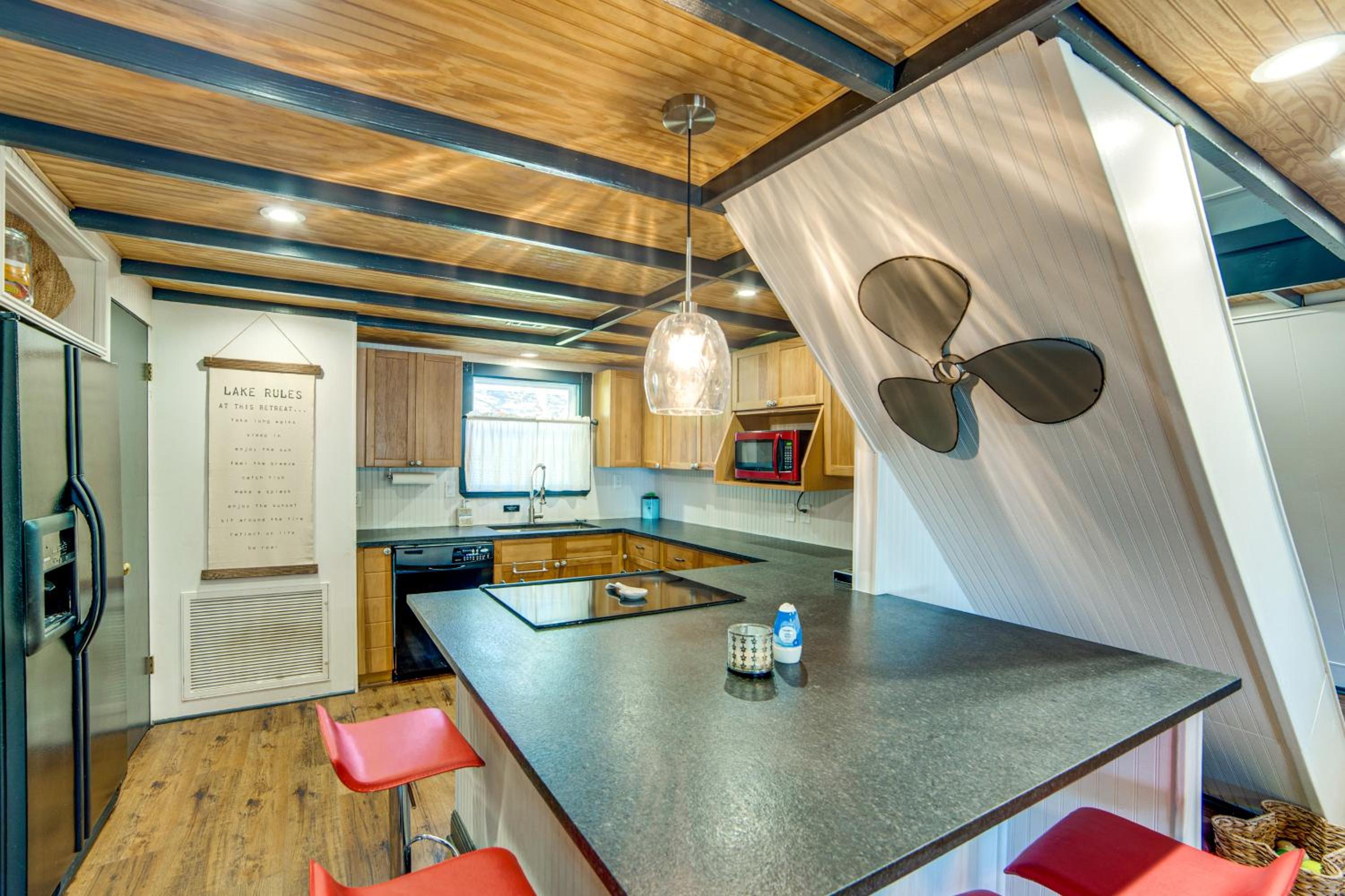 Private Dock and Outdoor Bar! Lakefront Tool A-Frame