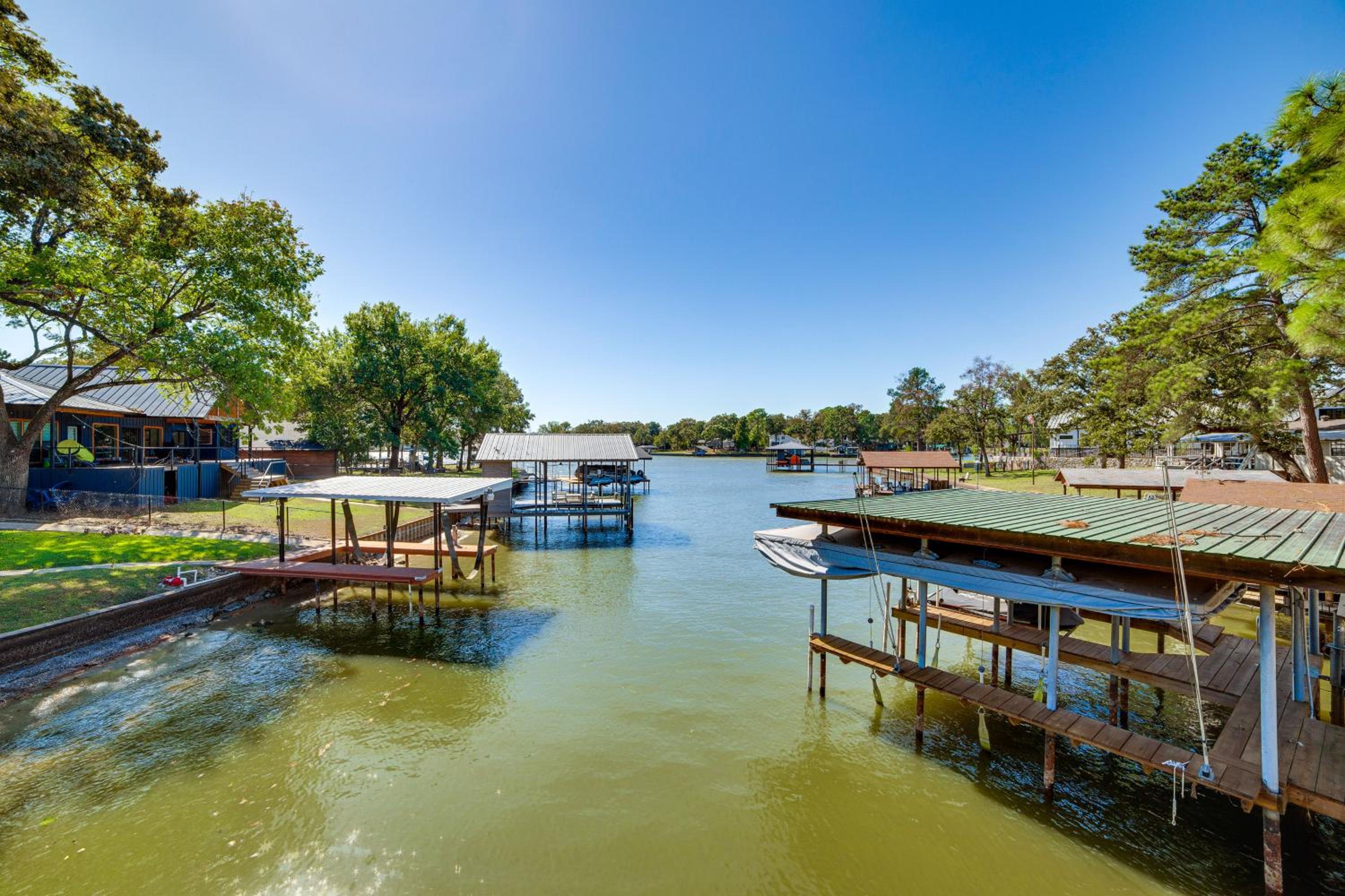 Private Dock and Outdoor Bar! Lakefront Tool A-Frame