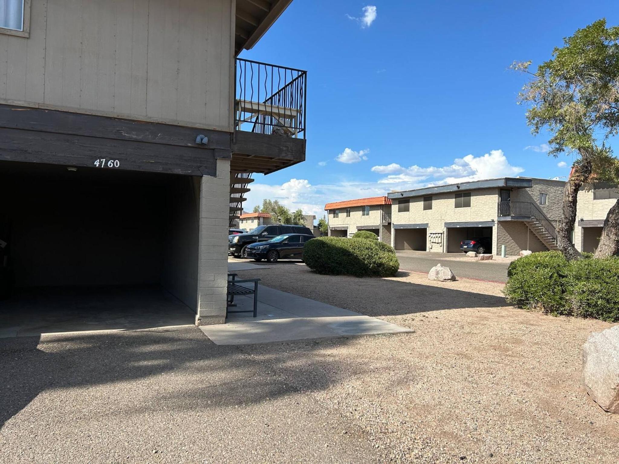 Desert Dwelling Resort Near Papago Park