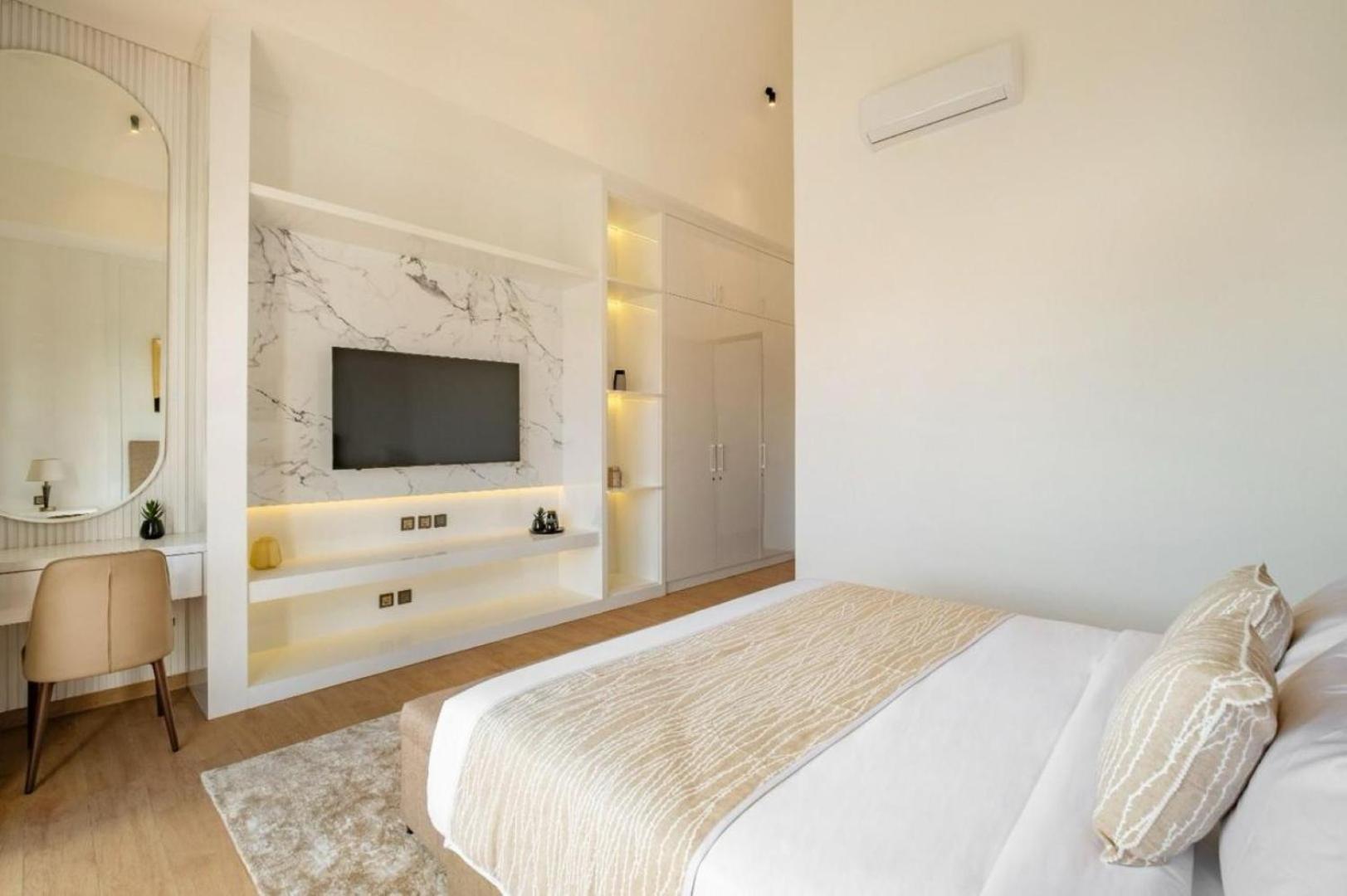 New 3BR Modern Luxury Villa with Pool & Patio - Non-crowded Area in Canggu
