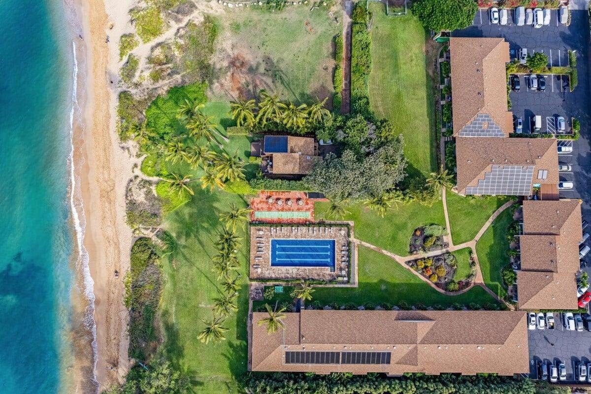 Waiohuli Beach Hale C212 · 2BD Kihei Condo Easy Beach Access