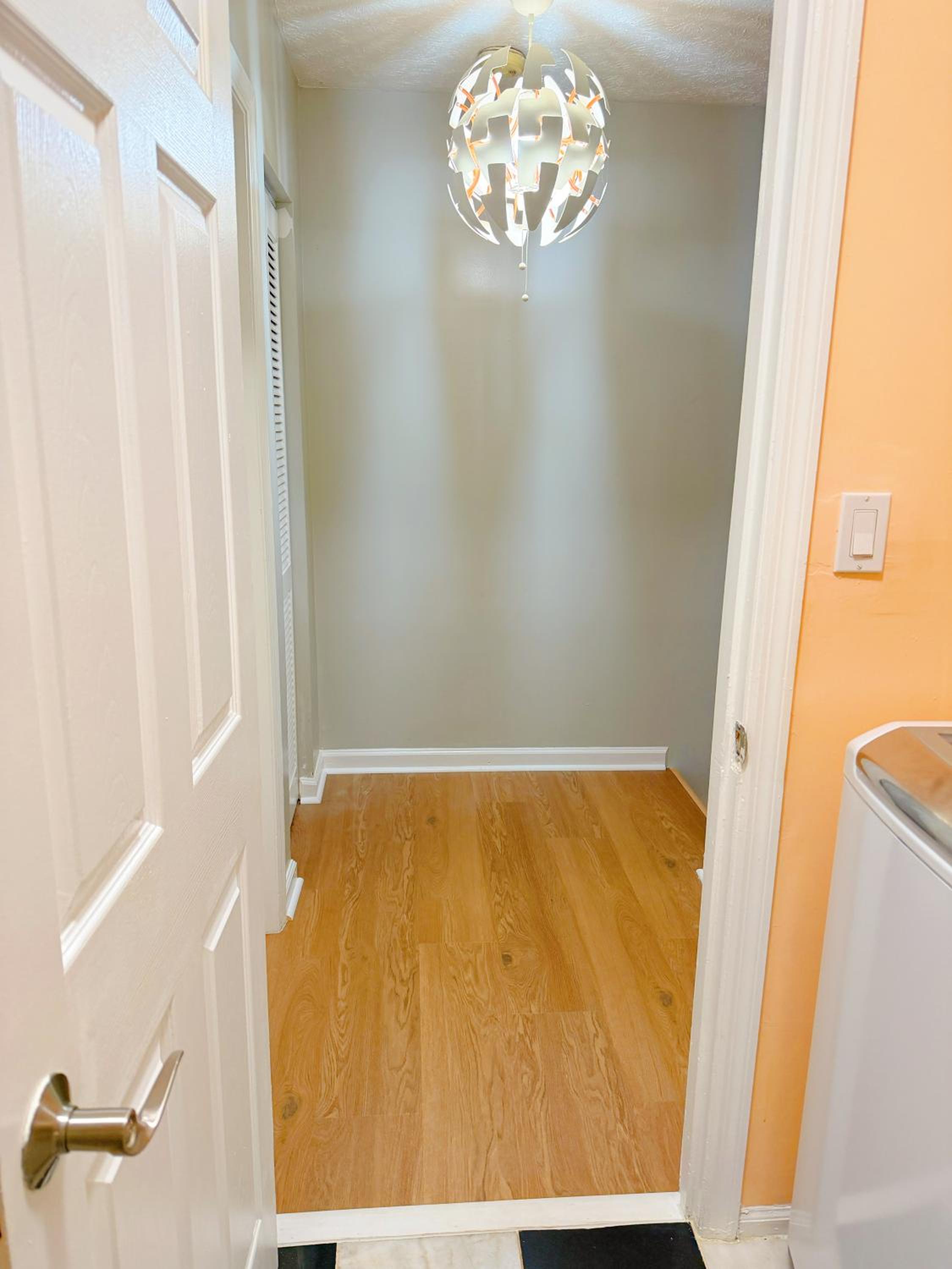 2 Bedrooms Private Kitchen Livingroom Robinwood Condo Suite
