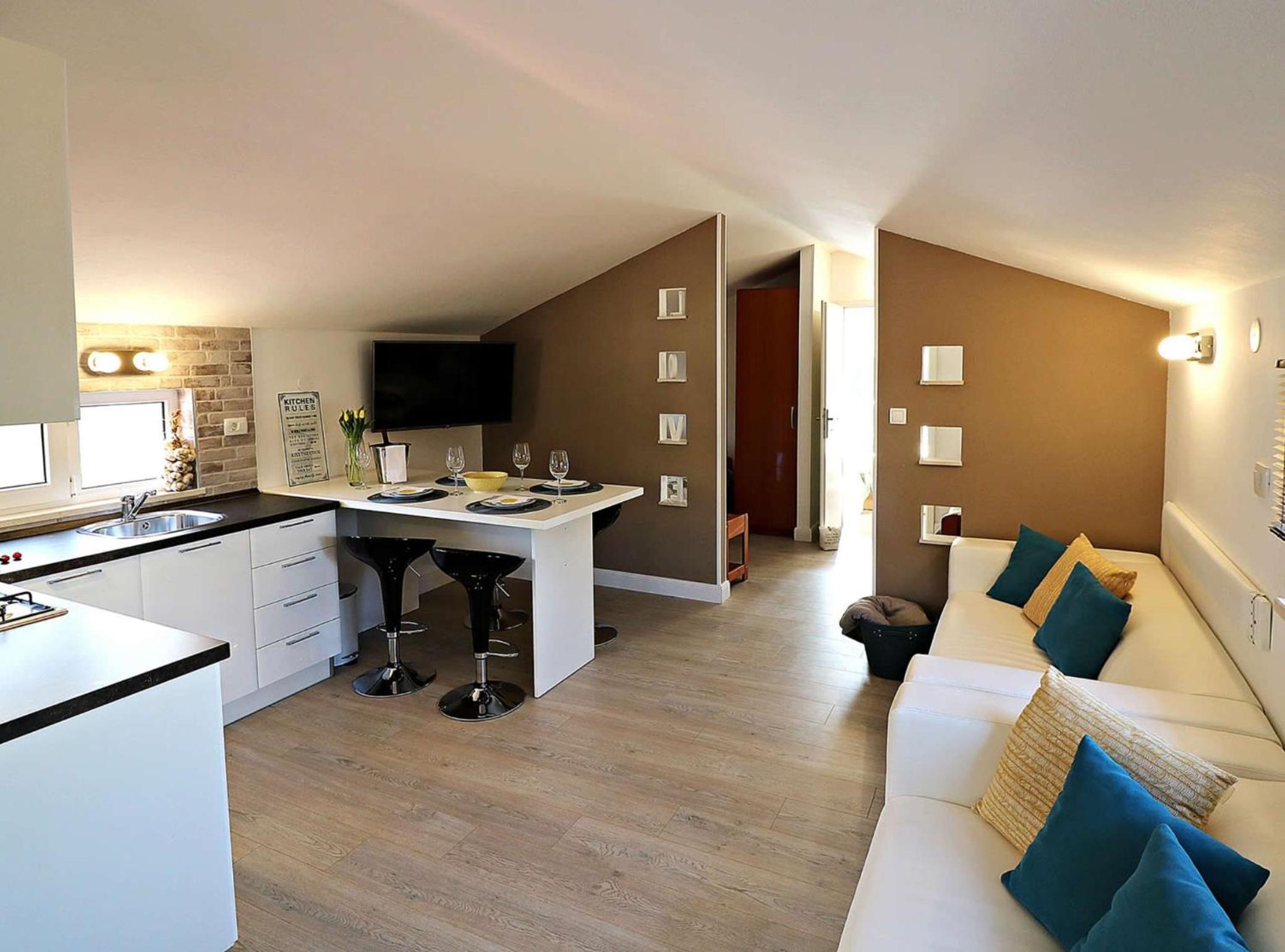 Villa Šolo – Peaceful Nature Park Getaway view 5
