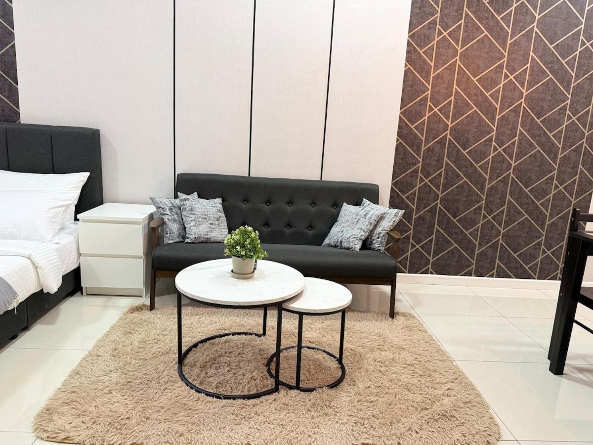 Chambers Suite By Relaxed Home