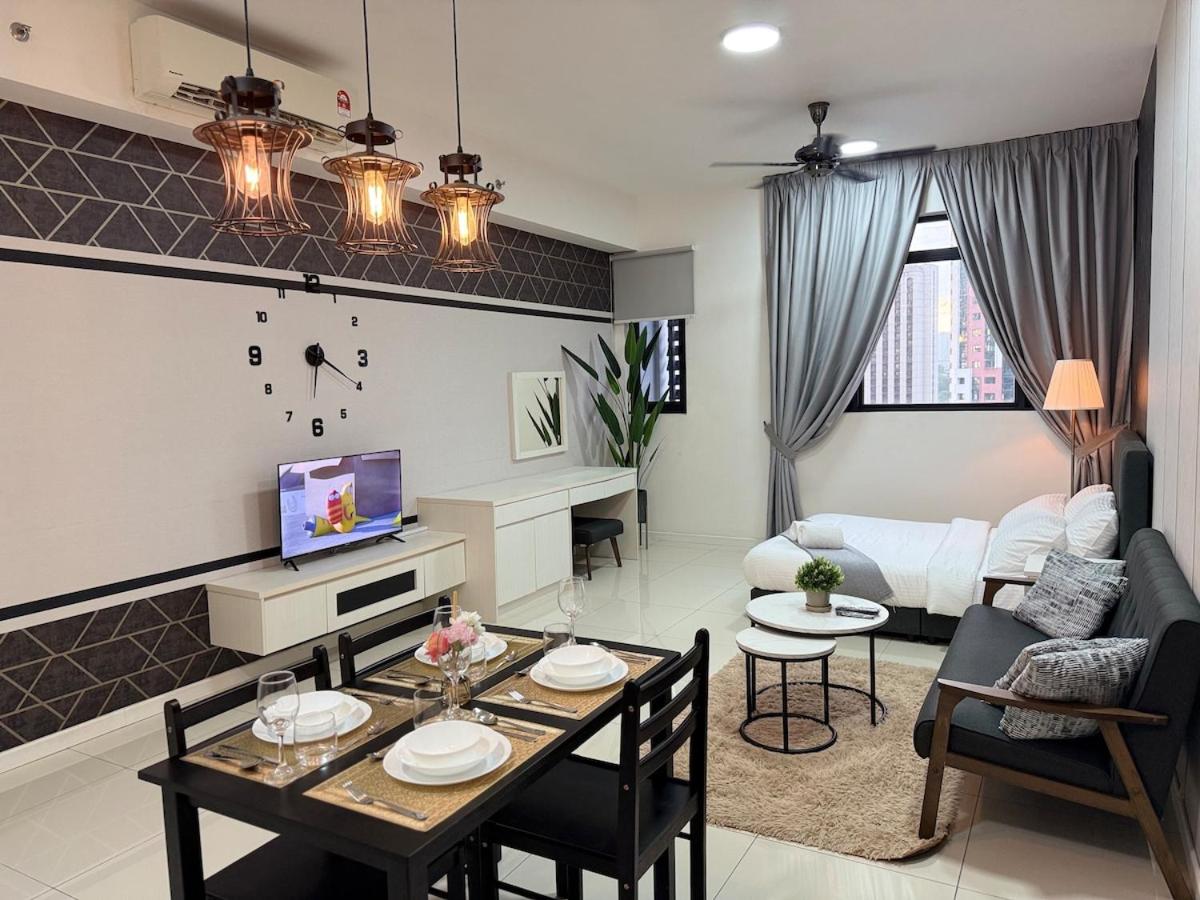 Chambers Suite By Relaxed Home