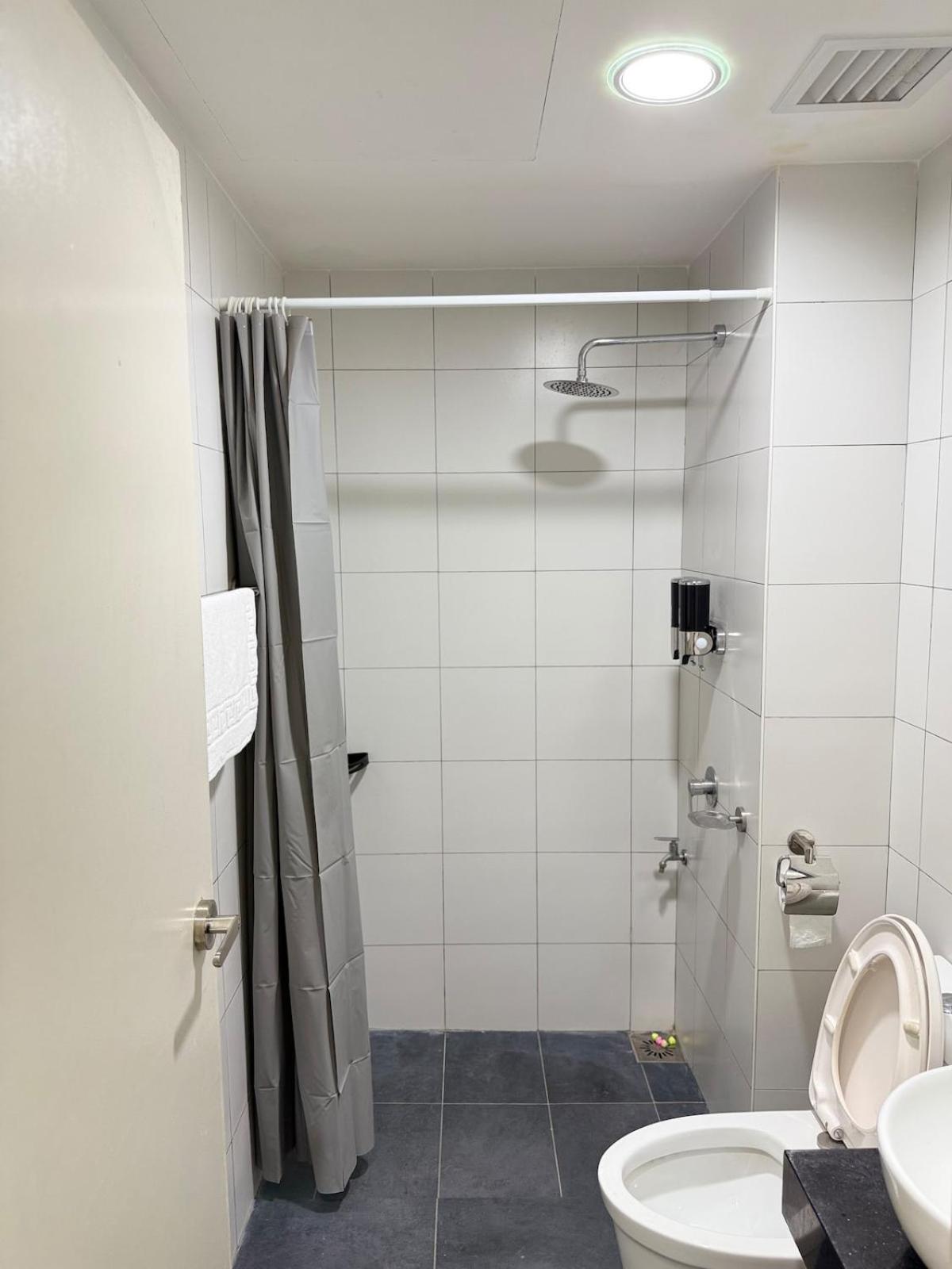 Chambers Suite By Relaxed Home