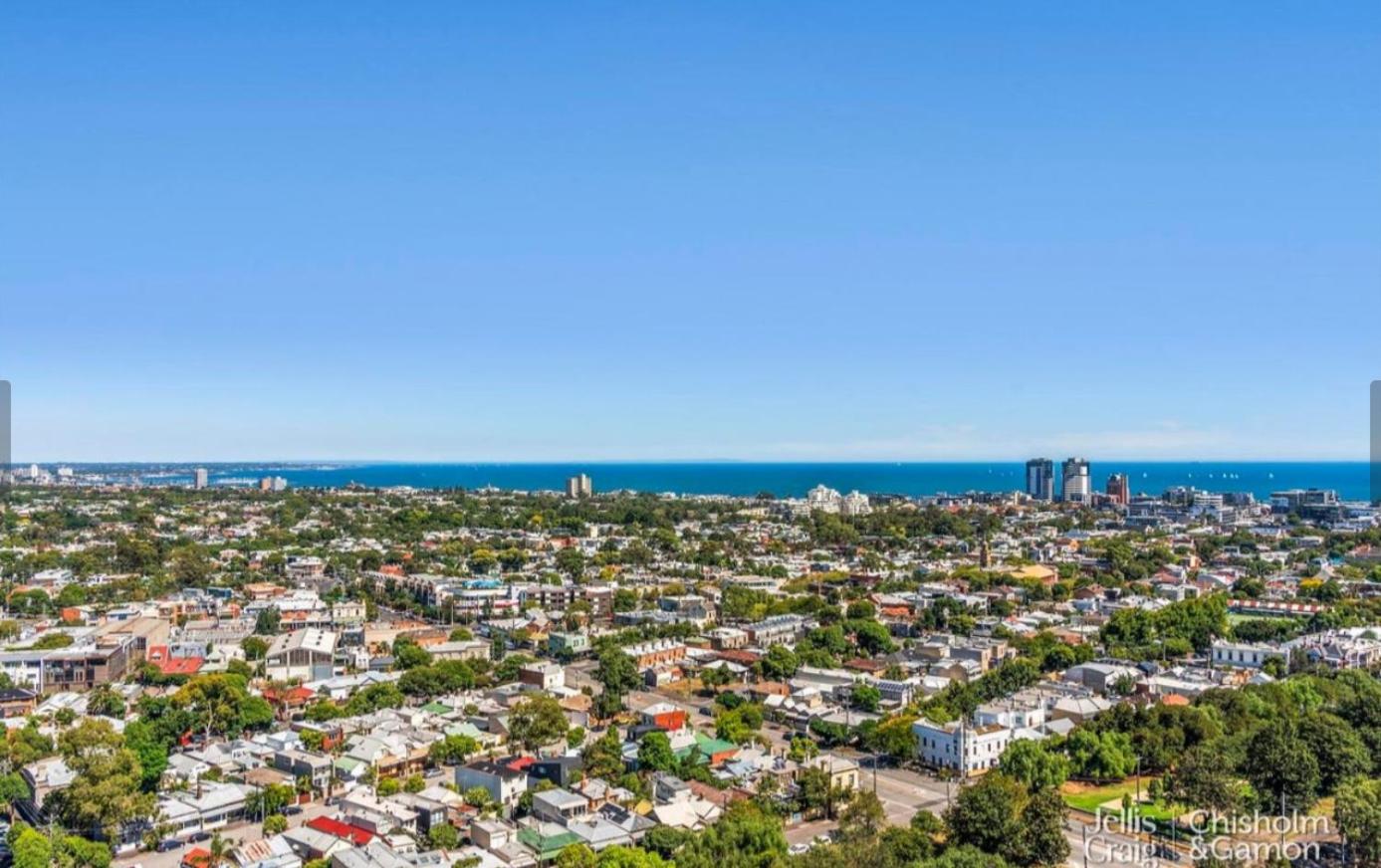Deluxe apartments in the heart of South Melbourne