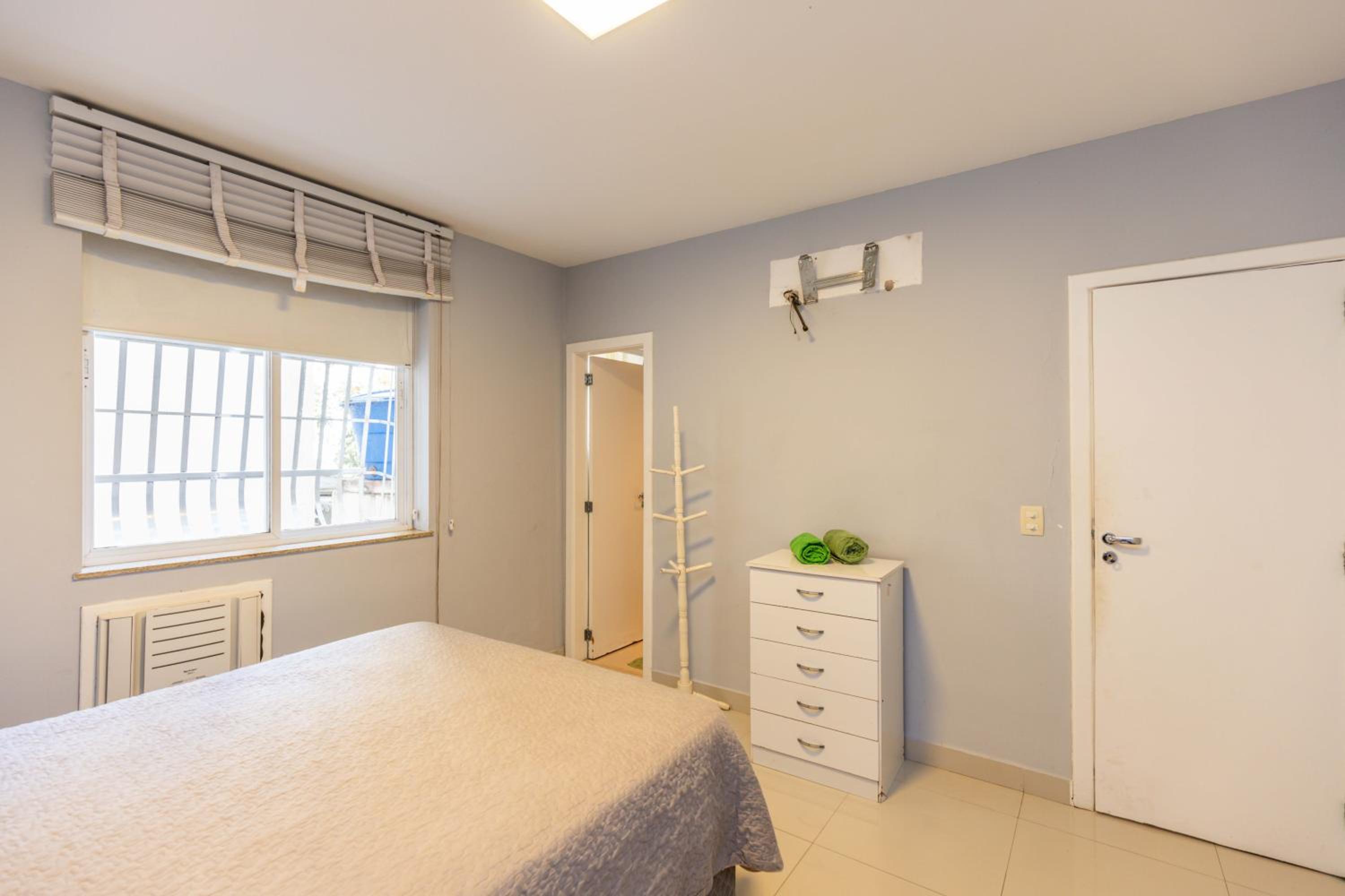 Copacabana Space - Style and comfort for big groups by the beach!
