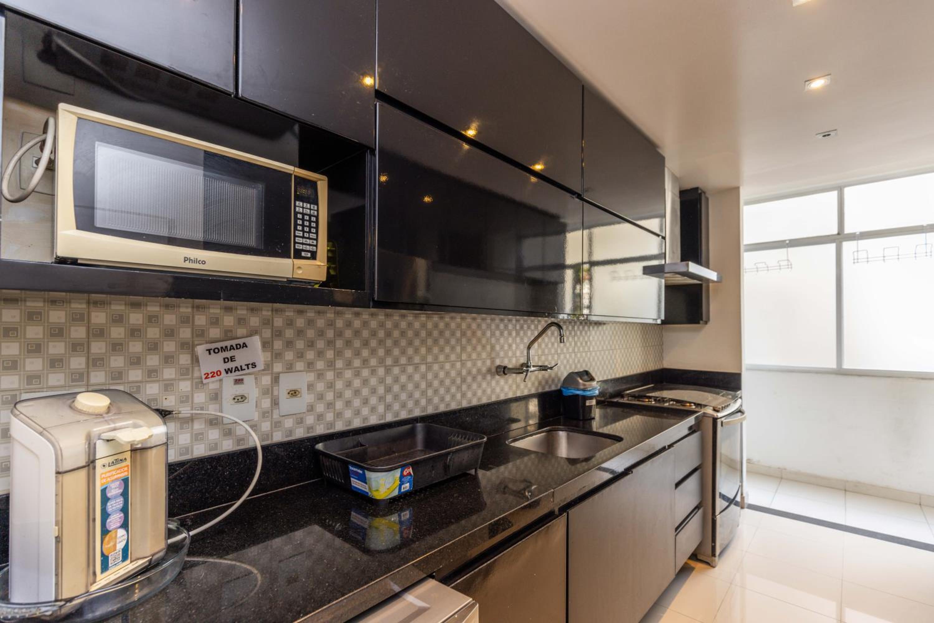 Copacabana Space - Style and comfort for big groups by the beach!