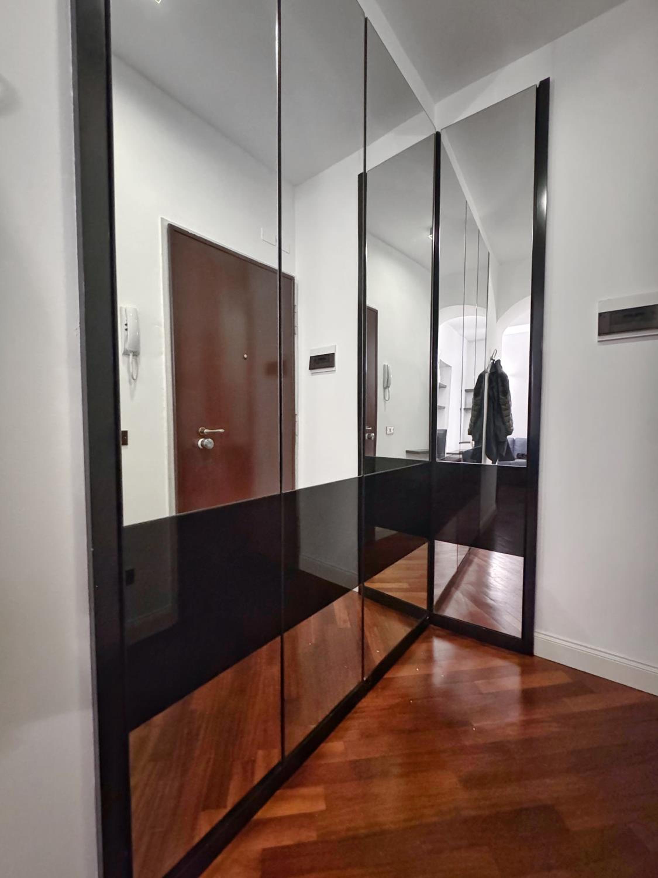 Casa Milano Fara 18 - Accoglienza e relax nel cuore urbano