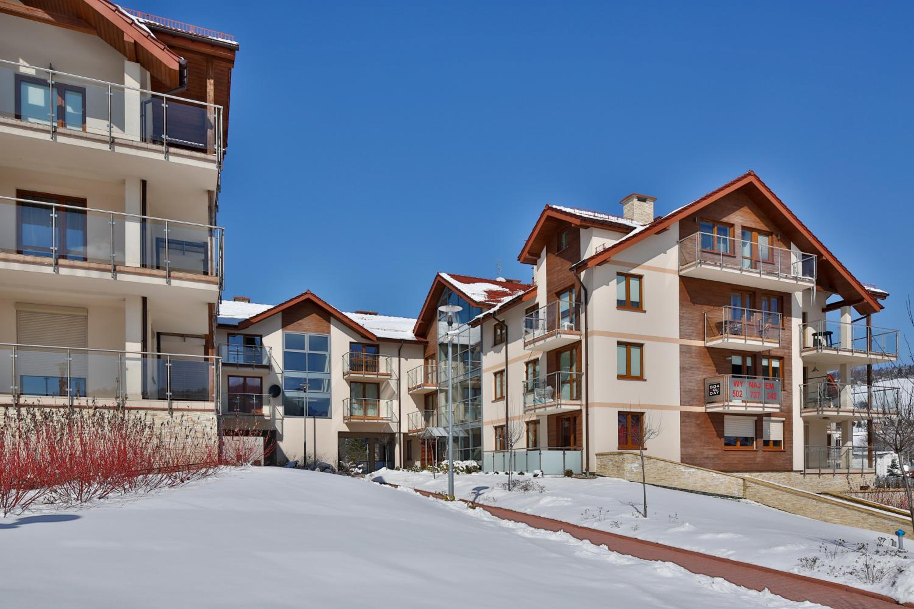 Lemon Apartments view 2