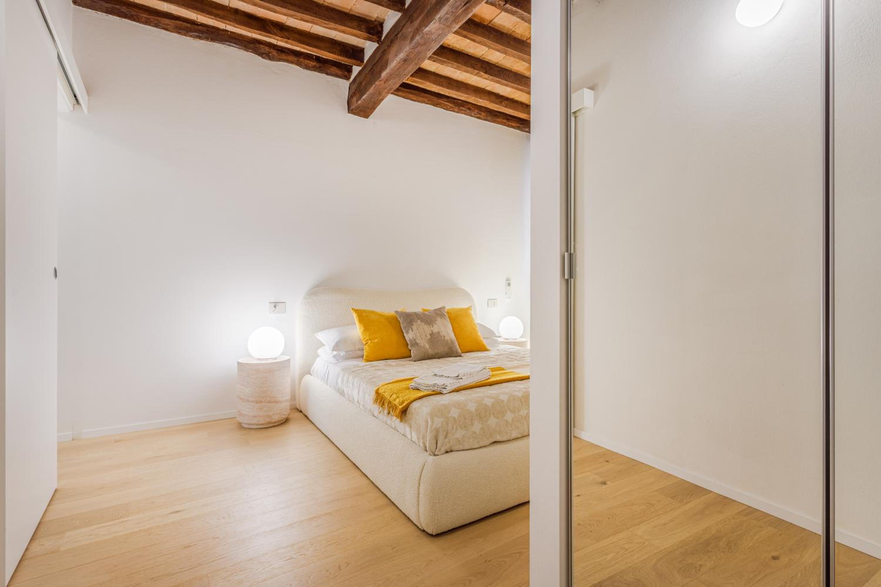Nebbia sul Naviglio - Rua Frati 34 Palace by MoVeBNB