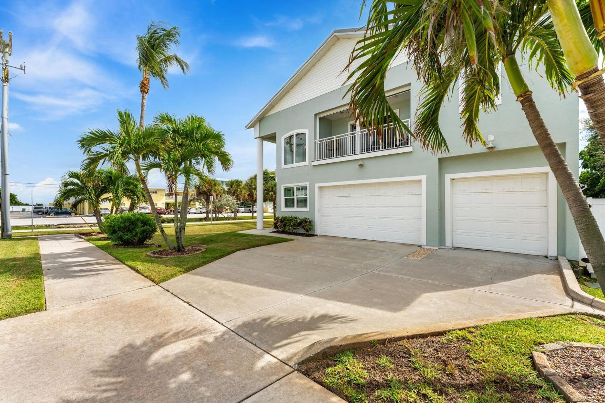 3811 Ocean Beach Blvd