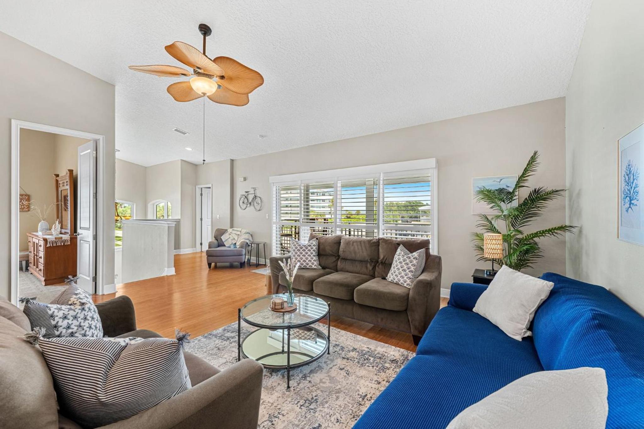 3811 Ocean Beach Blvd