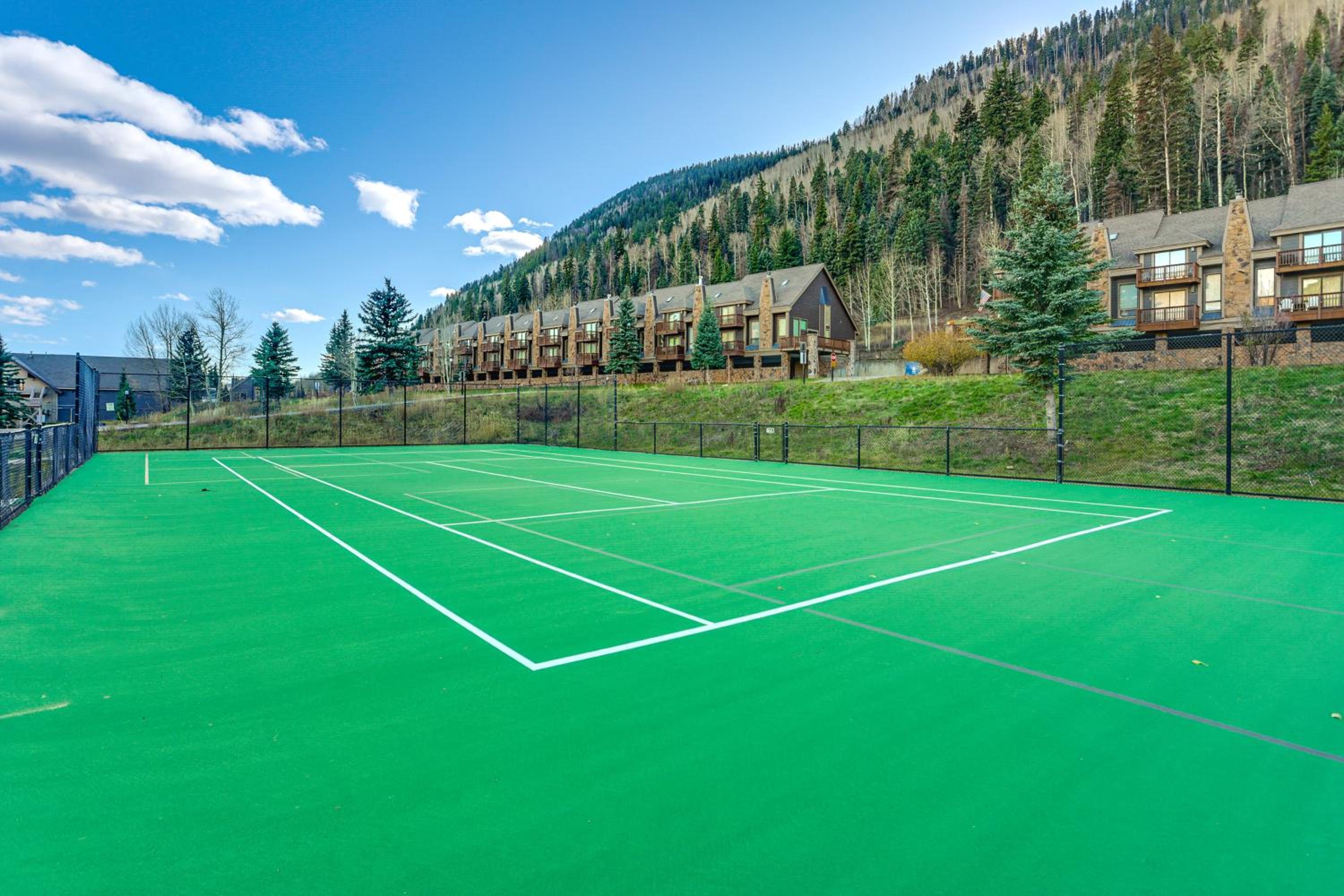 Stunning San Juan Mtn Views Cabin Near Skiing!