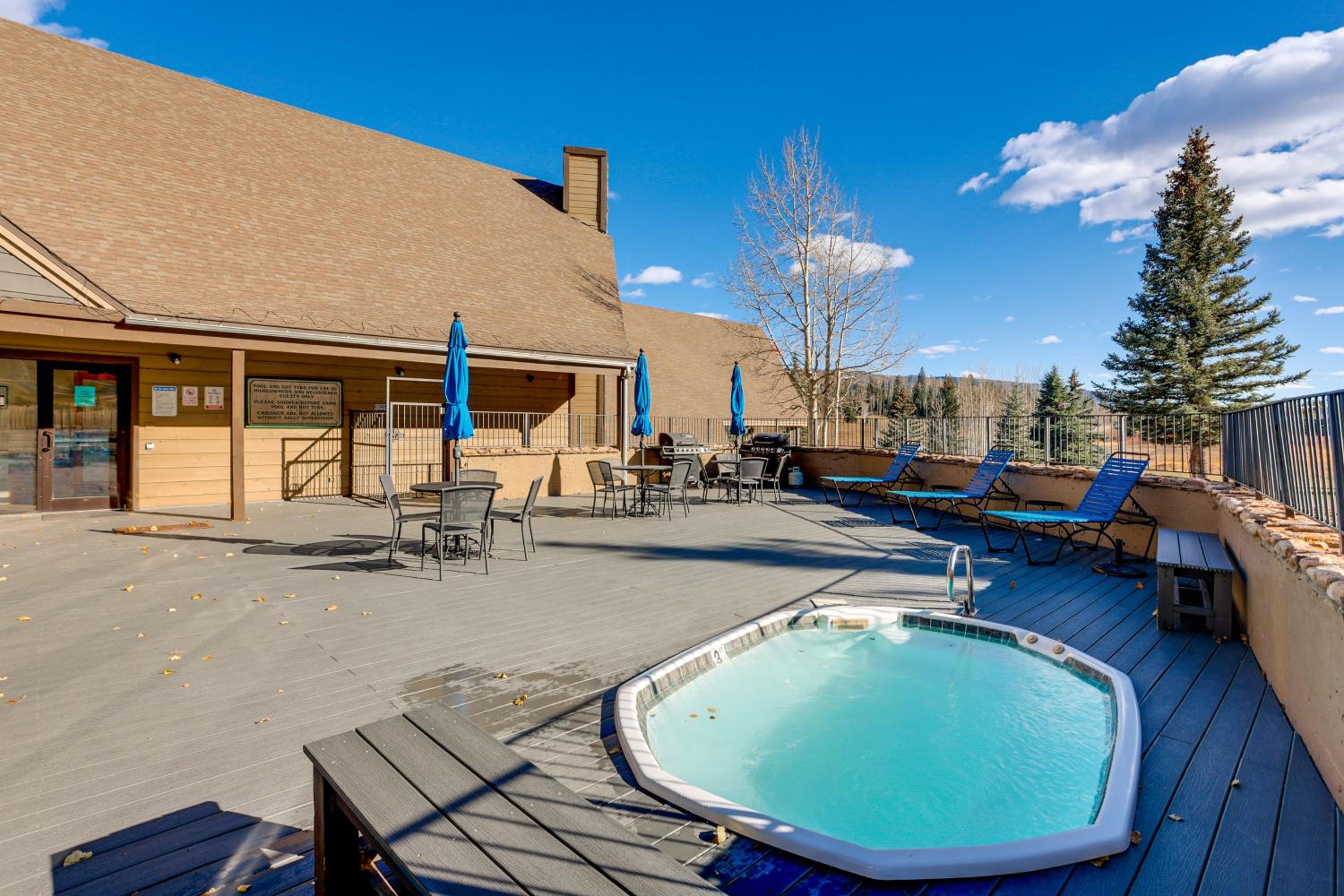 Stunning San Juan Mtn Views Cabin Near Skiing!